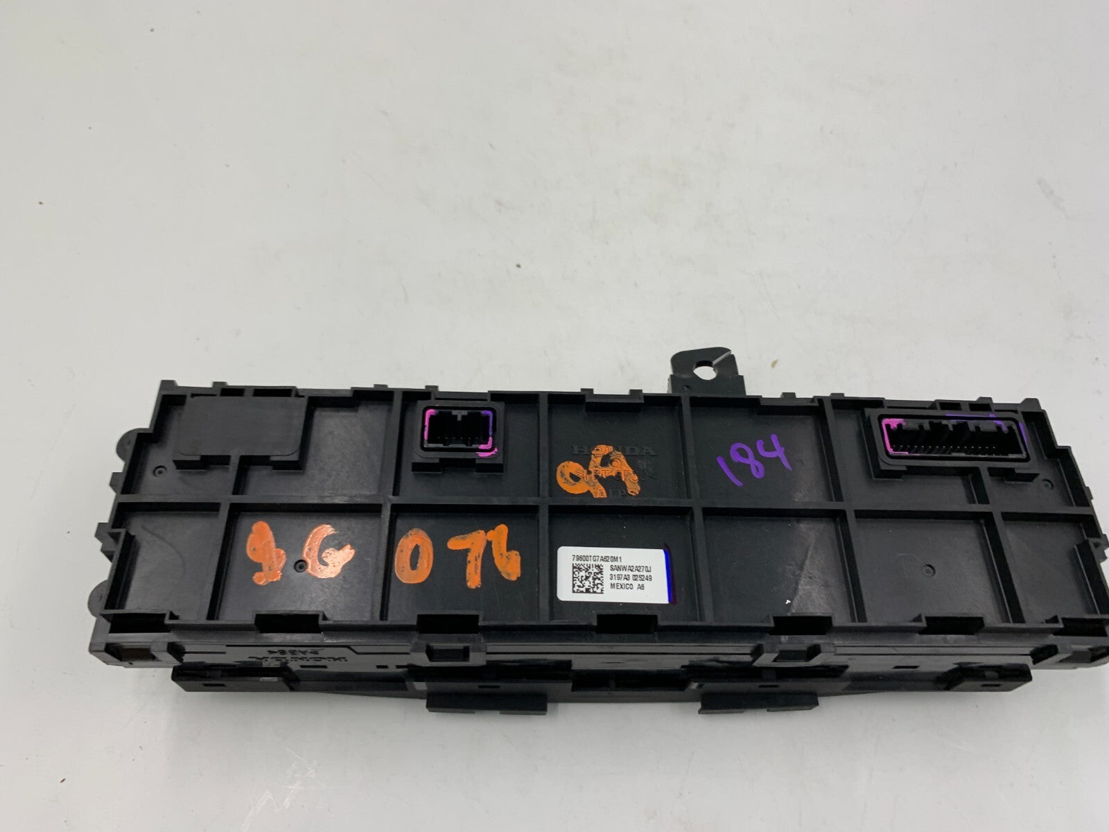 2016-2018 Honda Pilot AC Heater Climate Control Temperature Unit OEM C03B55053