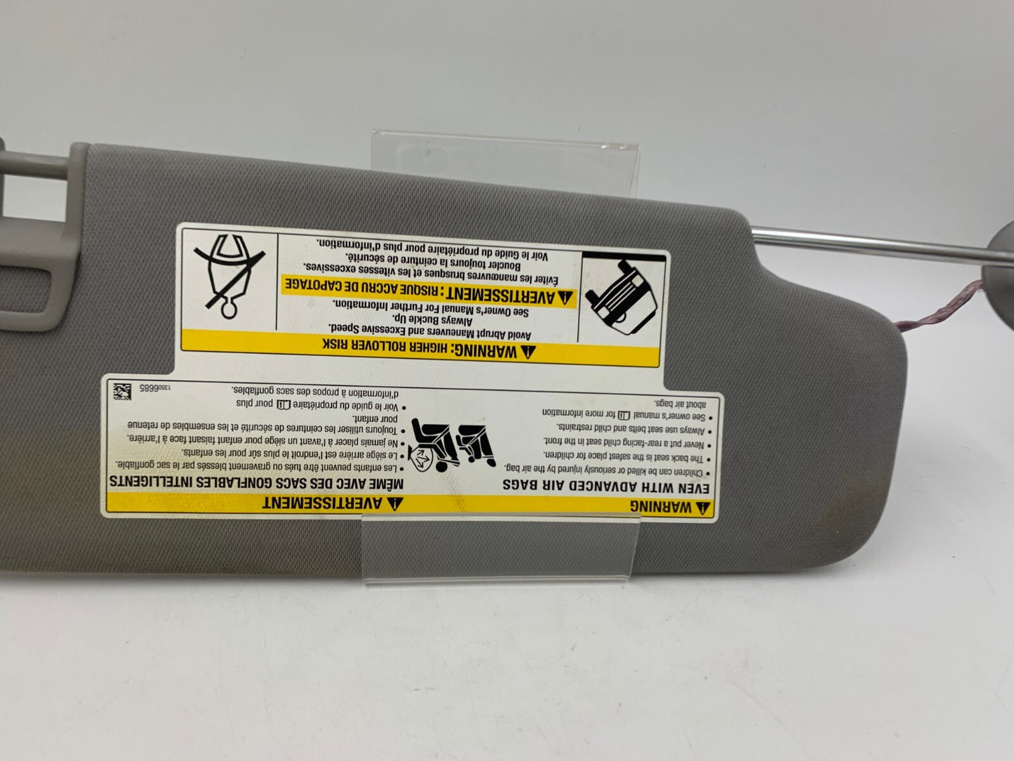 2020-2022 Chevrolet Equinox Driver Sun Visor Gray Illuminated OEM D02B27054