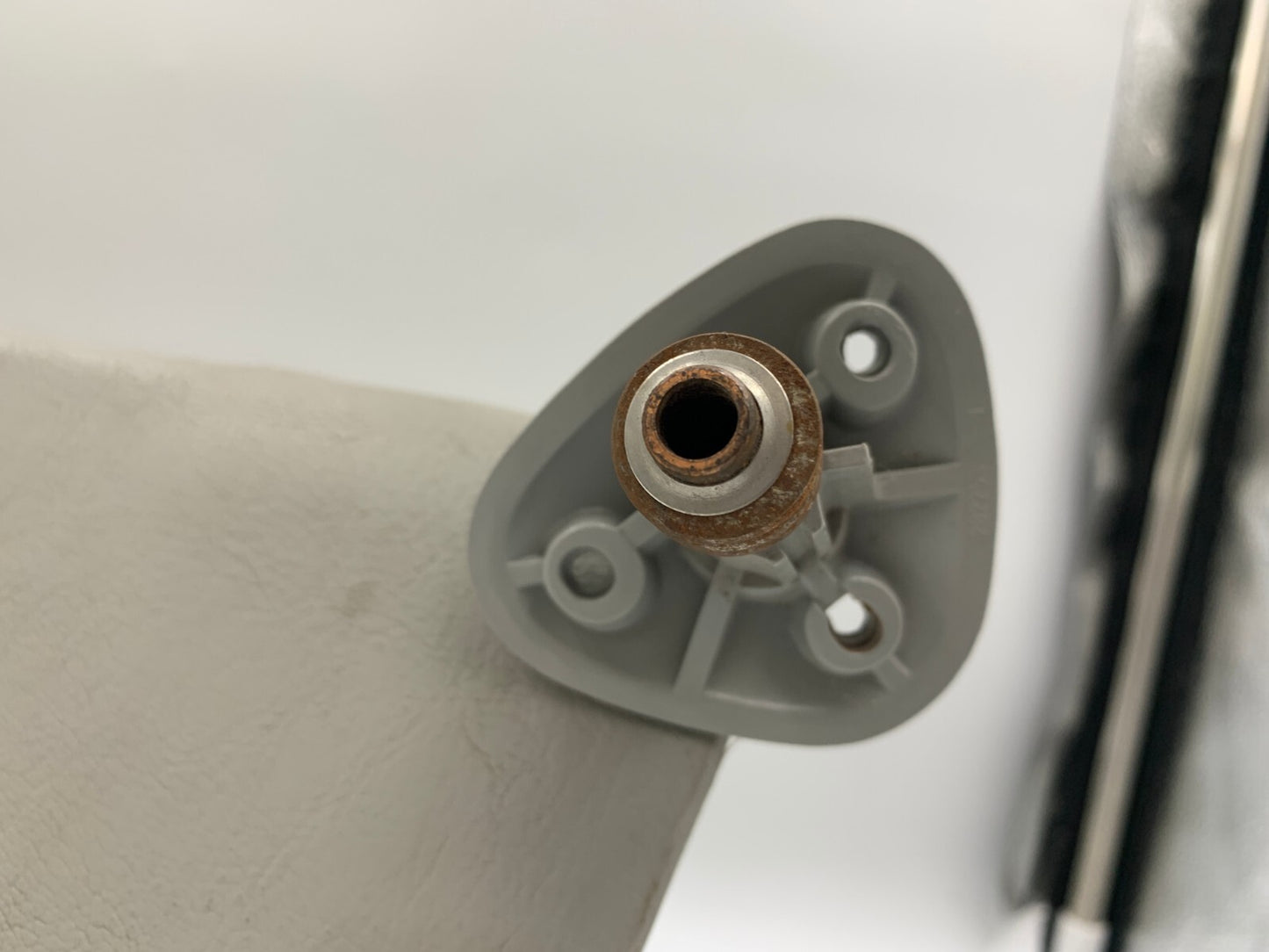 2003-2008 Ford E-250 Passenger Sun Visor Gray OEM E03B57002