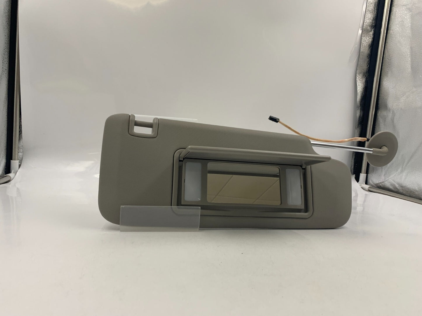 2016-2020 Chevrolet Malibu Passenger Sun Visor Gray Illuminated OEM A03B34041