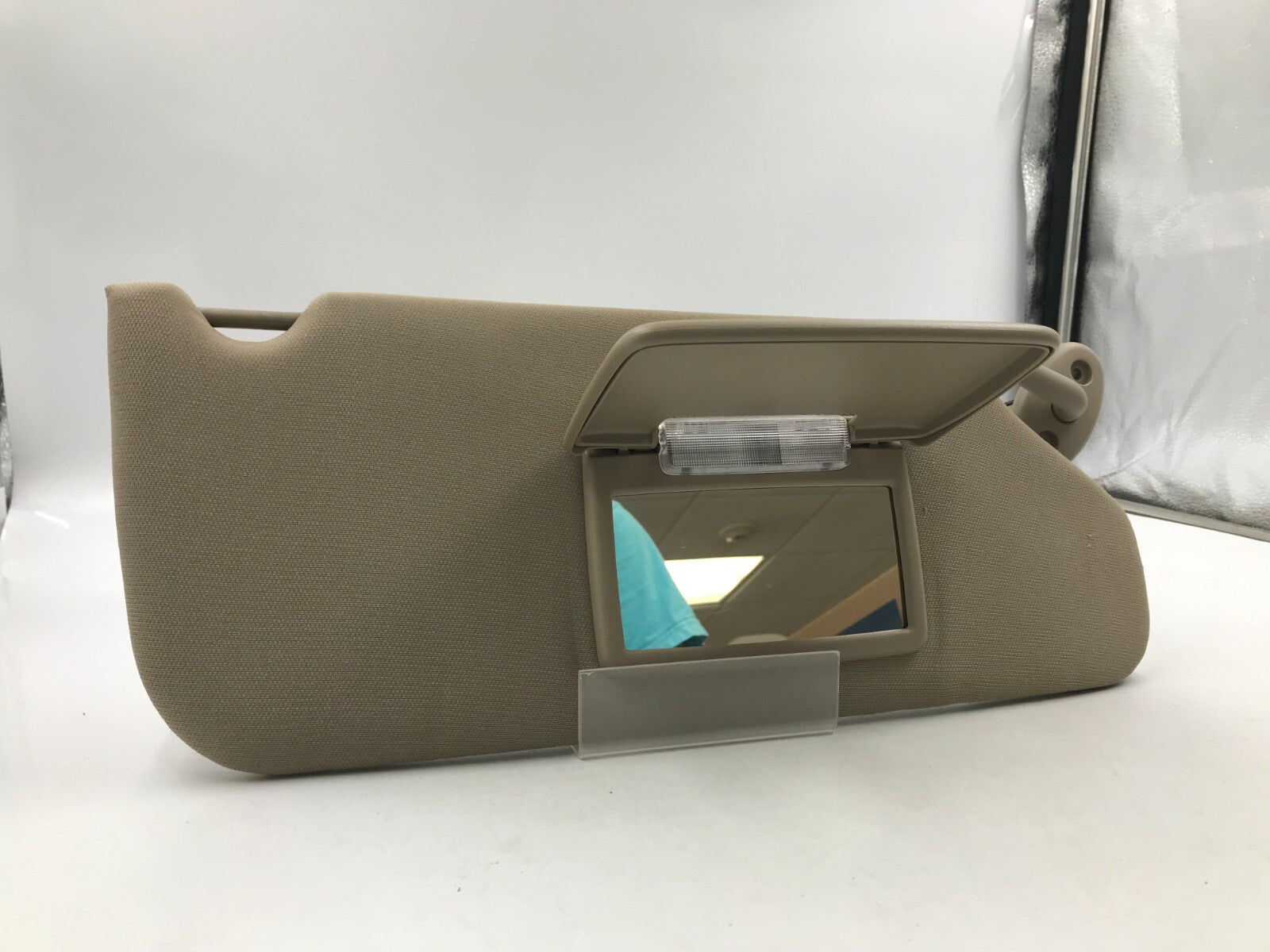 2011-2014 Chrysler 200 Sedan Passenger Sun Visor Illuminated Beige OE C03B66023