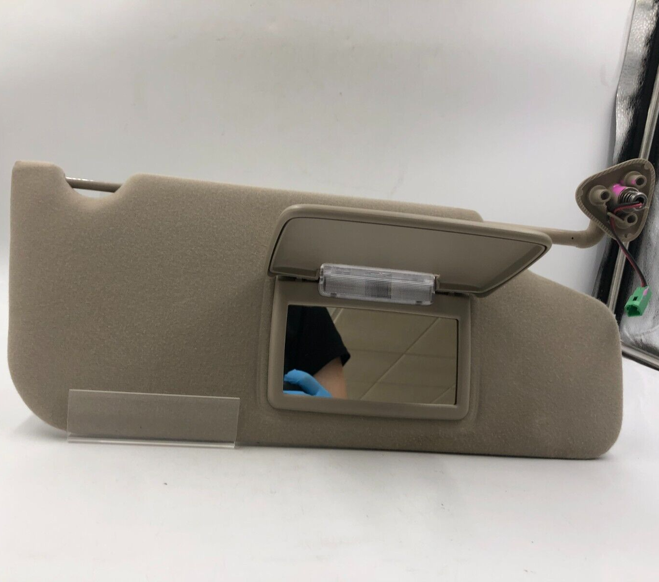 2008-2009 Mercury Sable Passenger Sun Visor Tan Illuminated OEM B02B05049