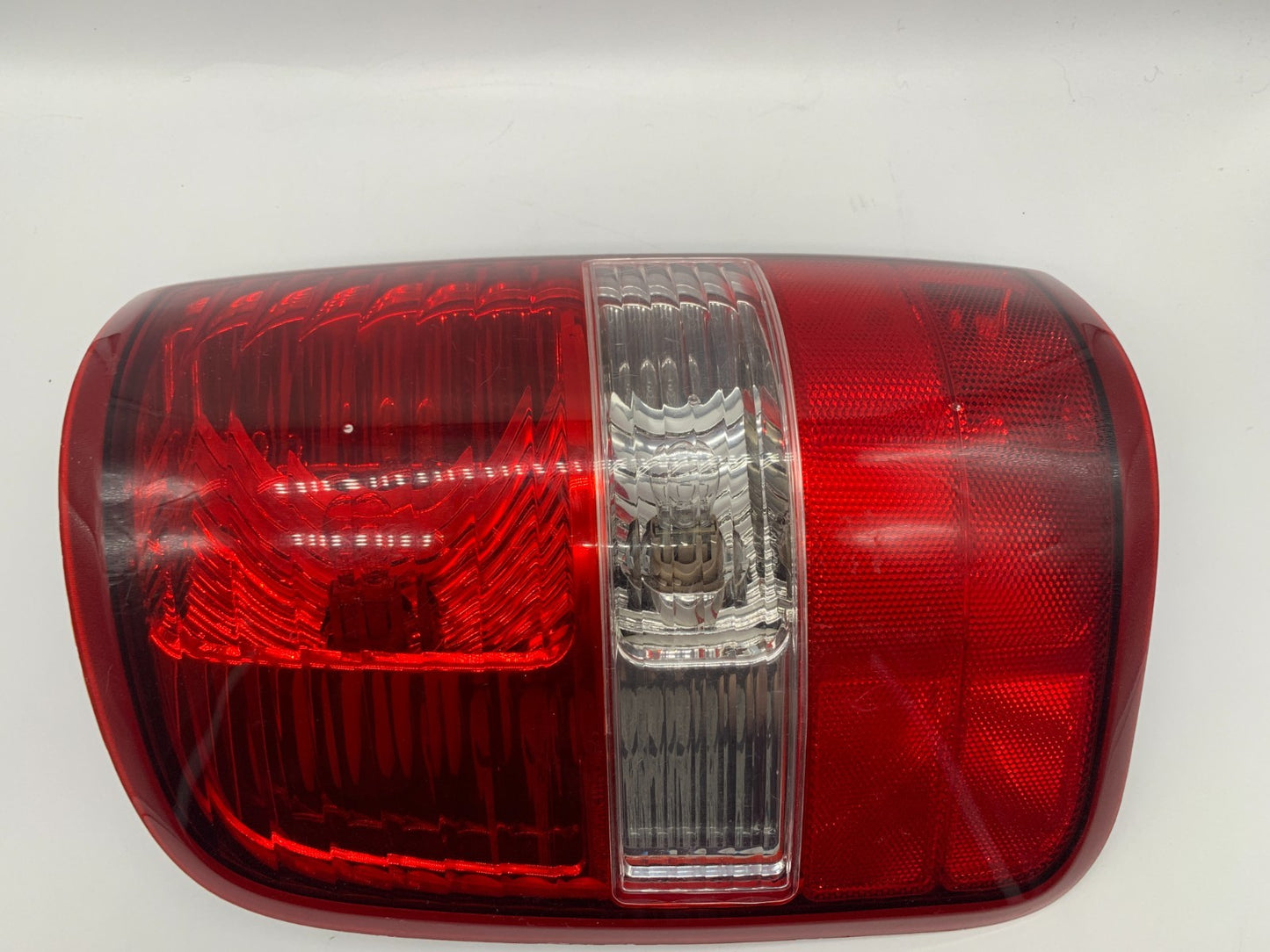 2004-2008 Ford F150 Passenger Side Tail Light Taillight OEM C01B27005