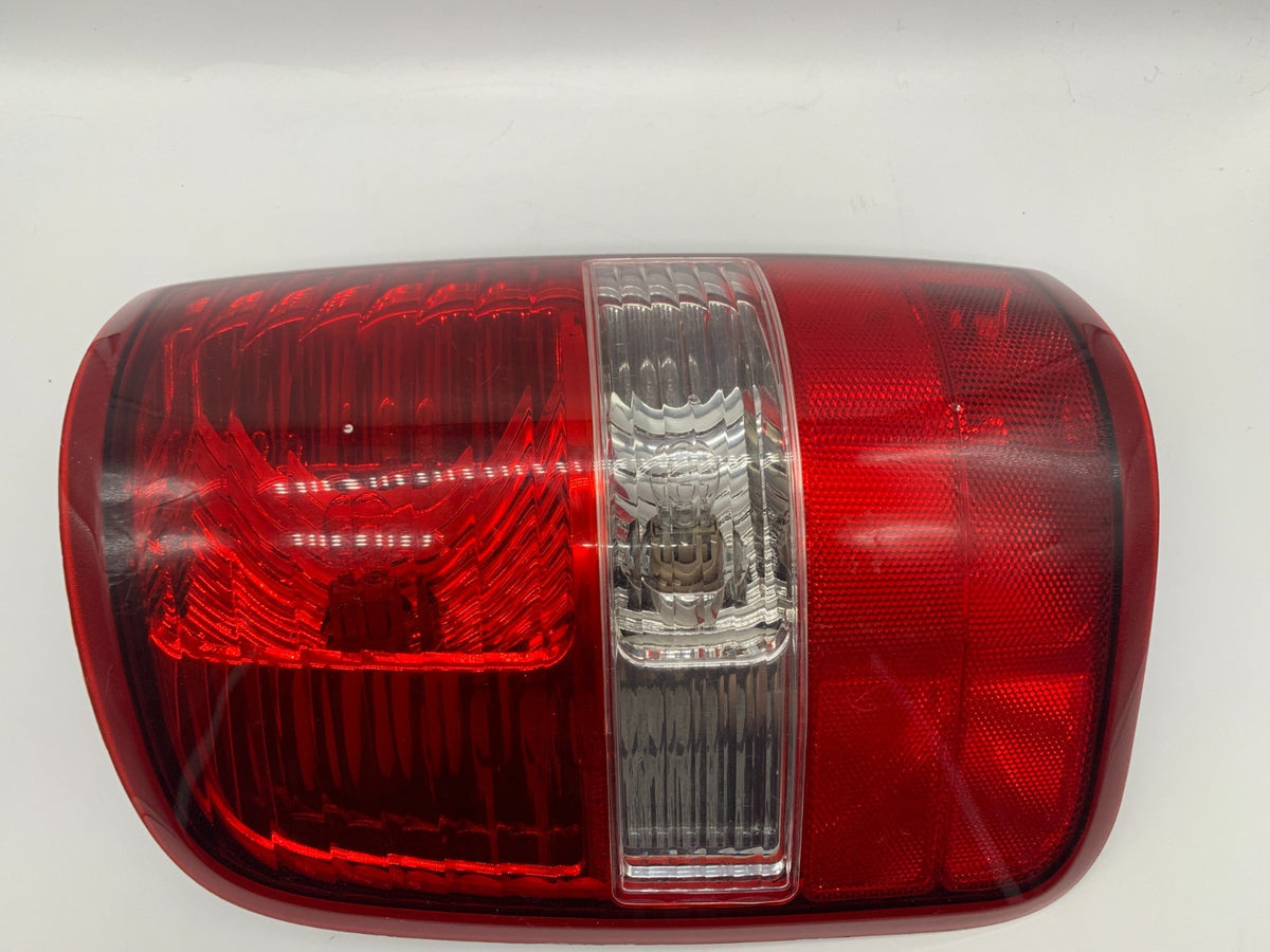 2004-2008 Ford F150 Passenger Side Tail Light Taillight OEM C01B27005