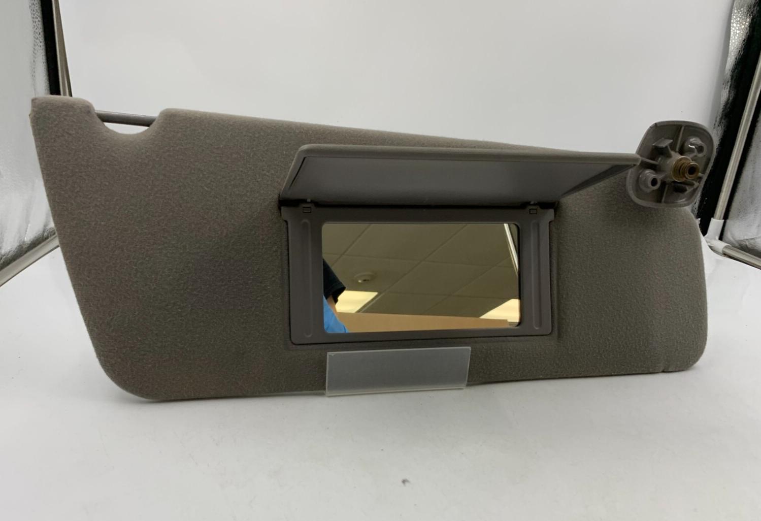 2000-2002 Ford F-150 F150 Passenger Sun Visor Gray OEM D01B64007