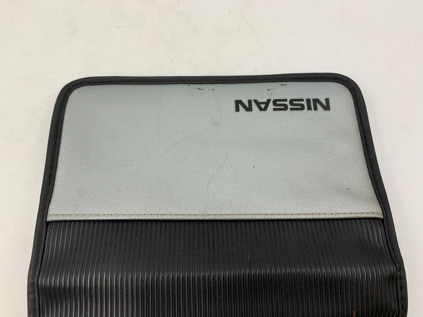 2006 Nissan Maxima Owners Manual Case Only OEM B02B55002