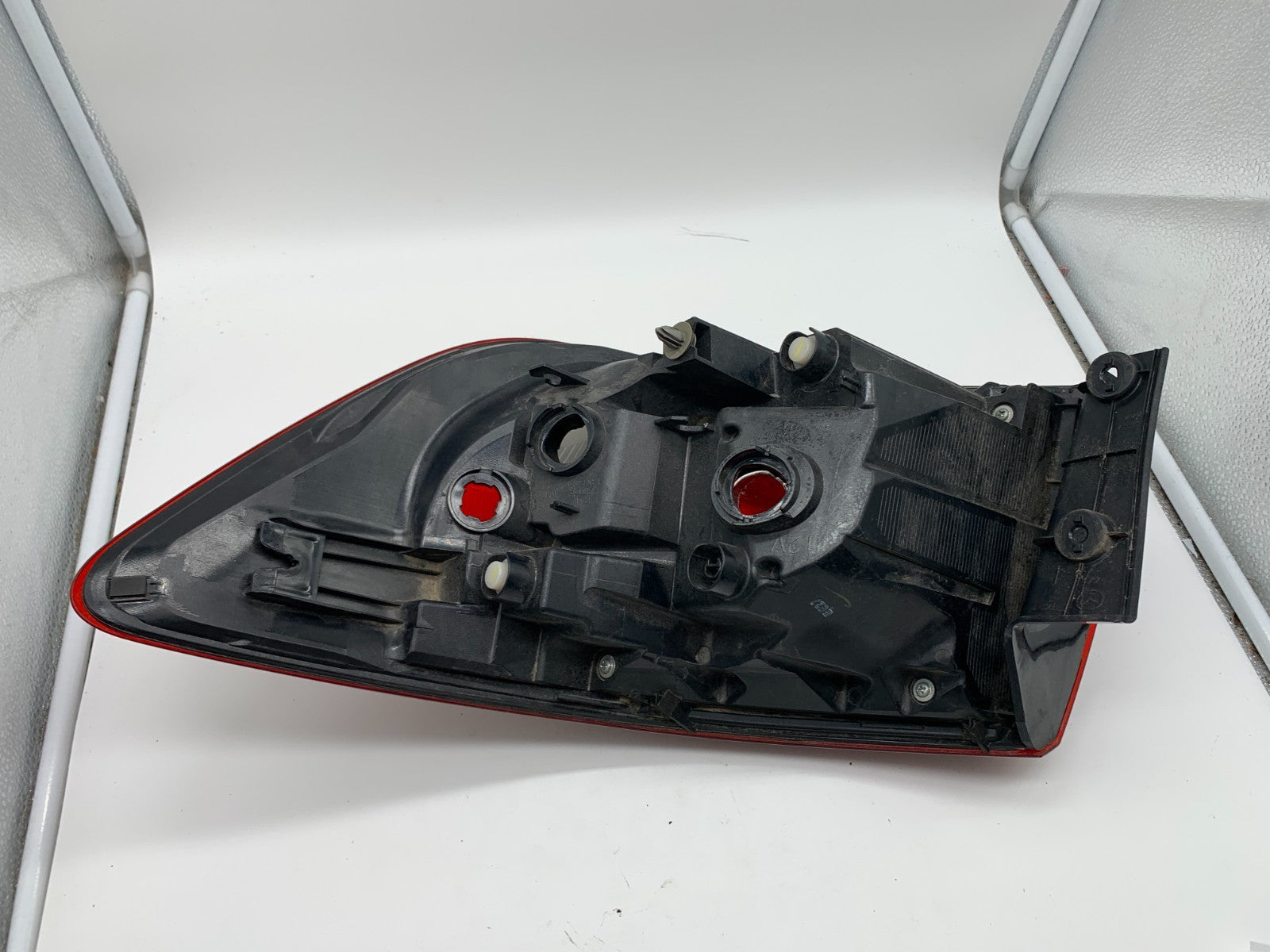 2013-2015 Mazda CX9 CX-9 Driver Tail Light Taillight Lamp OEM D03B66004
