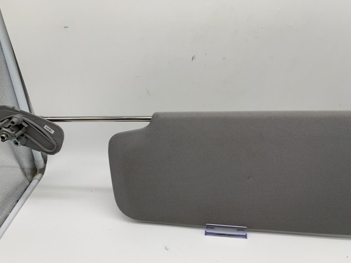 2014-2019 GMC Sierra 1500 Driver Sun Visor without Illumination Gray C01B56011