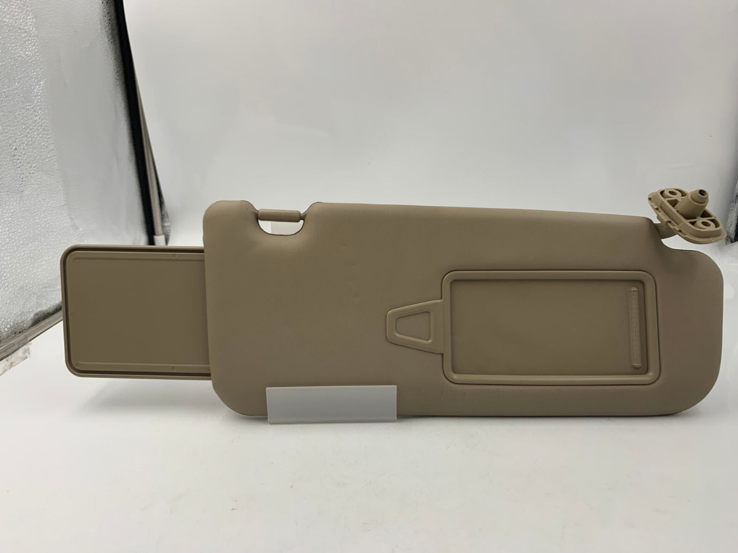 2011-2015 Kia Sorento Passenger Sun Visor Gray OEM D04B03080