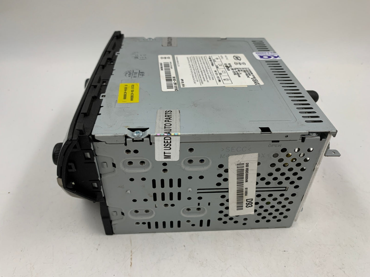 2014-2015 Hyundai Genesis AM FM Radio CD Player Receiver OEM C03B20007