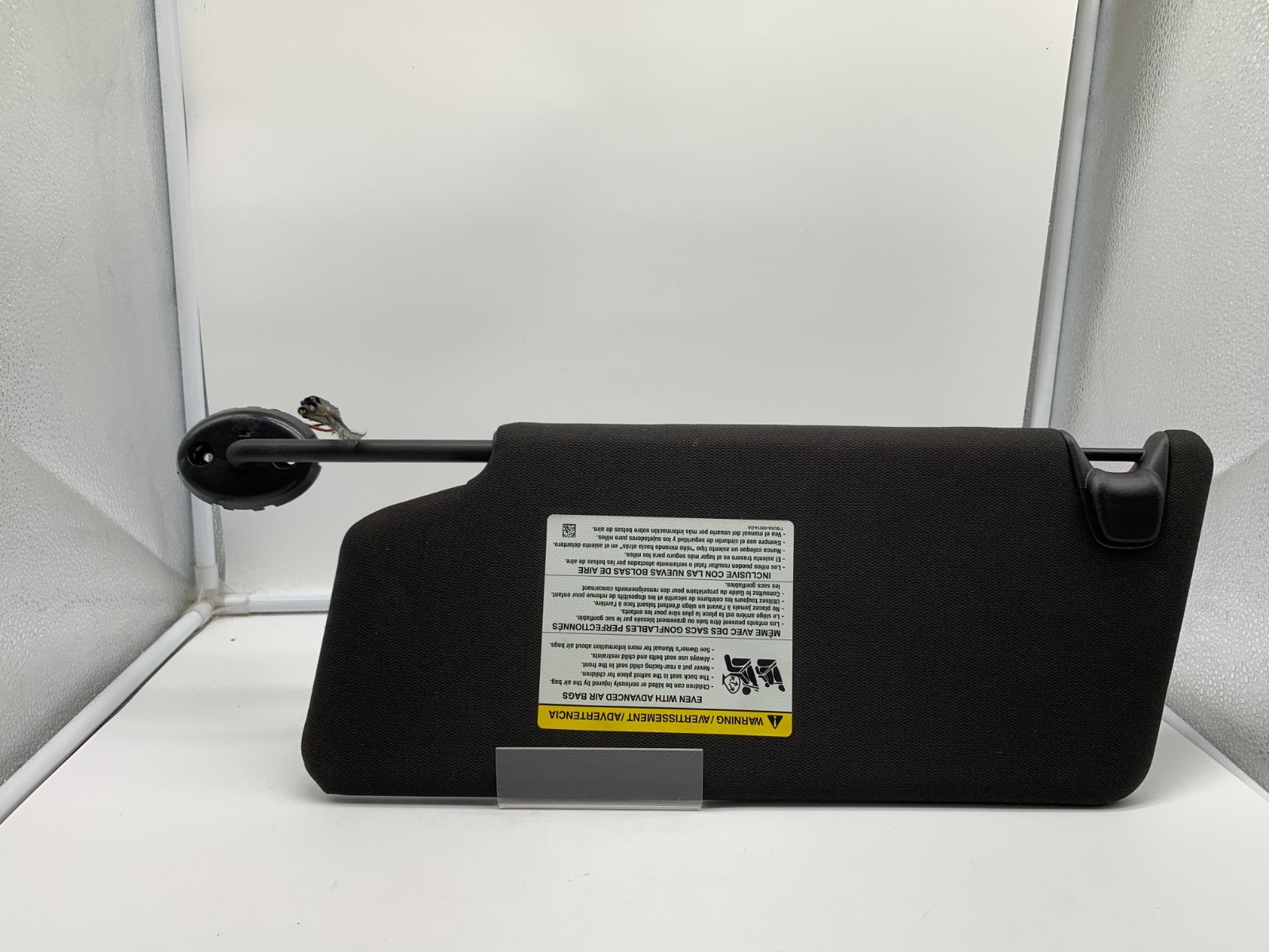 2011-2015 Ford Explorer Passenger Sun Visor Black Illumination OEM B04B27003