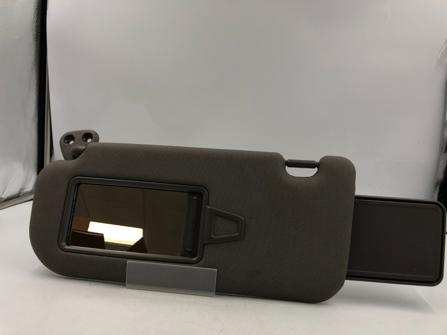 2010-2011 Hyundai Tucson Driver Sun Visor Brown OEM D04B28055