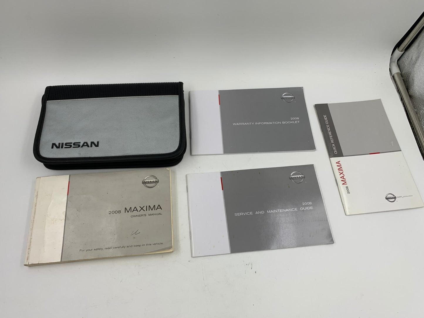 2008 Nissan Maxima Owners Manual Set with Case OEM E02B66011