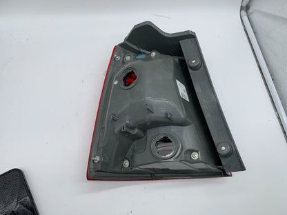 2011-2013 Kia Sorento Passenger Tail Light Taillight OEM D02B67002