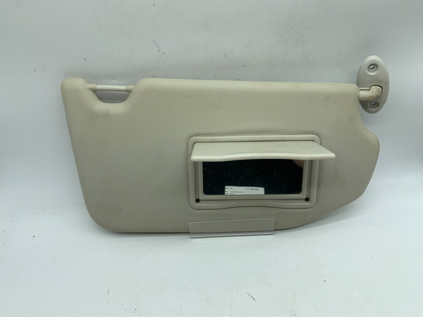 2021-2022 Ford EcoSport Passenger Side Sun Visor Sunvisor Gray OEM D02B43008