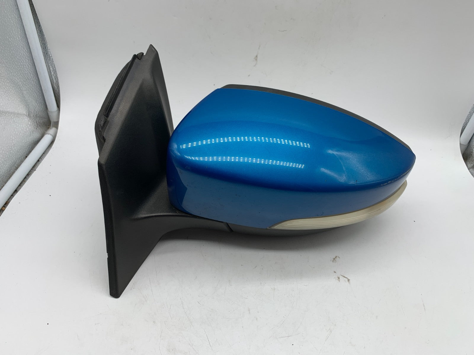 2015-2018 Ford Focus Driver Side View Power Door Mirror Blue OEM C03B61004