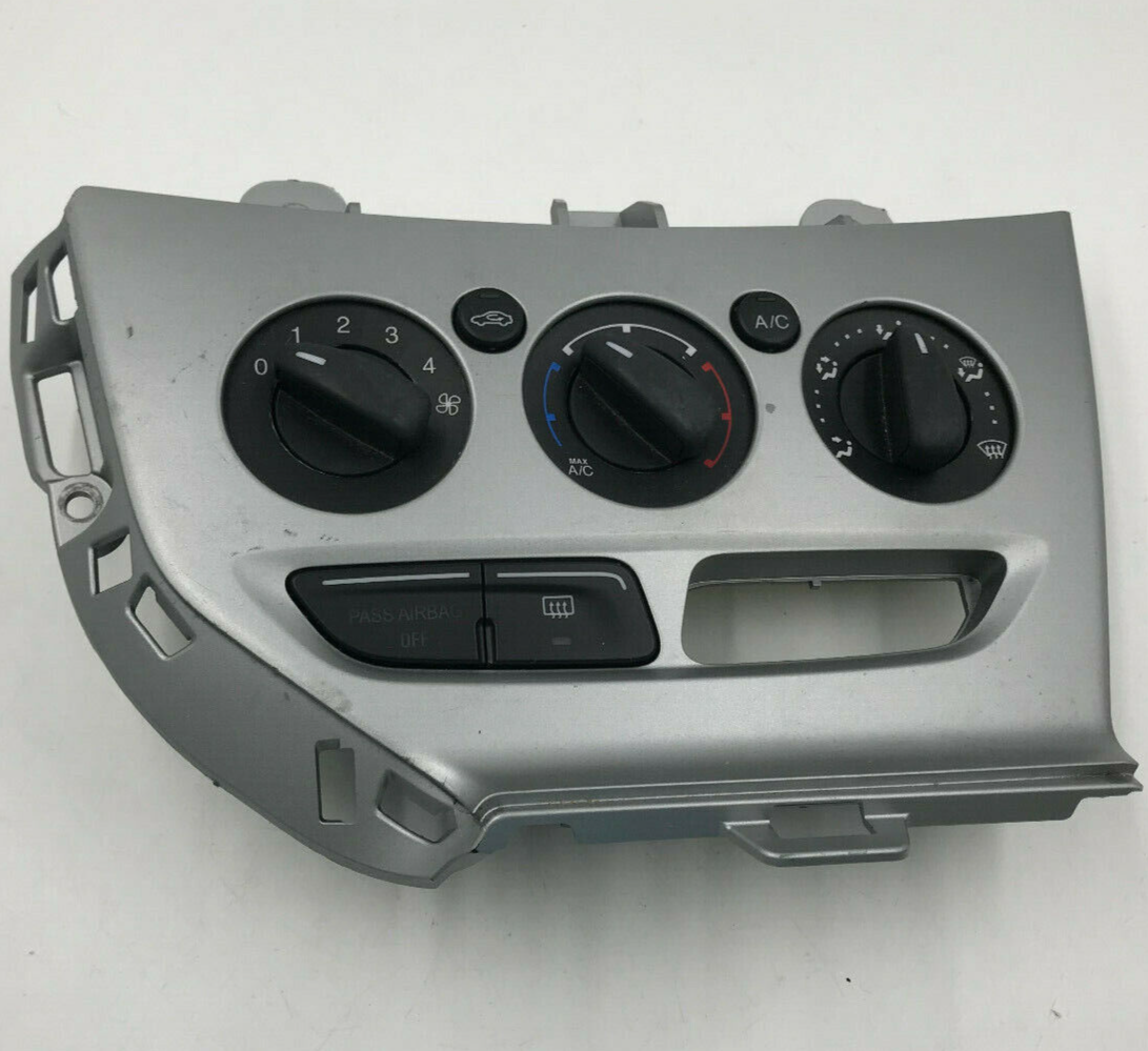 2013-2014 Ford Focus AC Heater Climate Control Unit OEM E01B51011