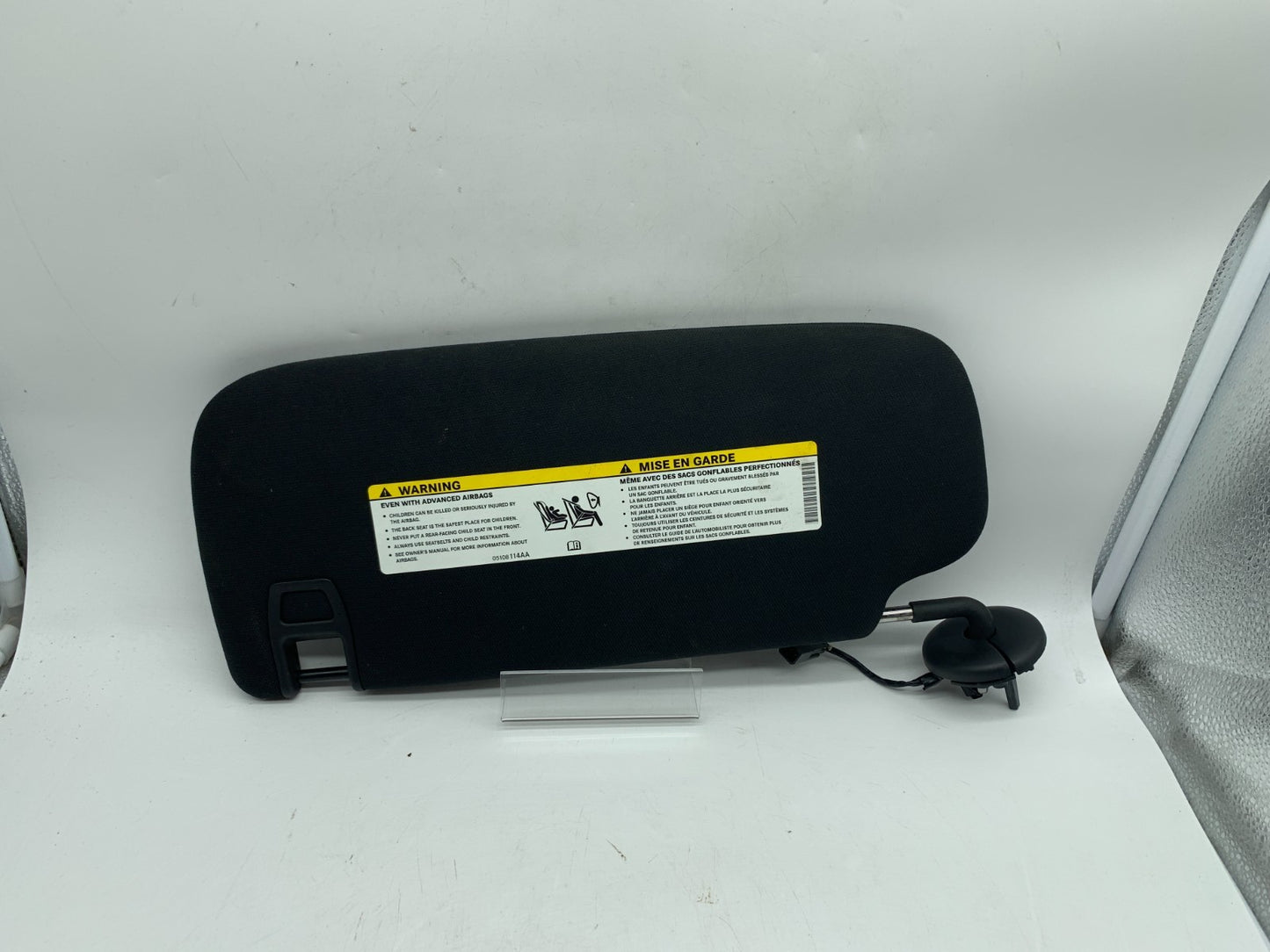 2014-2022 Jeep Grand Cherokee Passenger Sun Visor Black Illuminated C02B32032