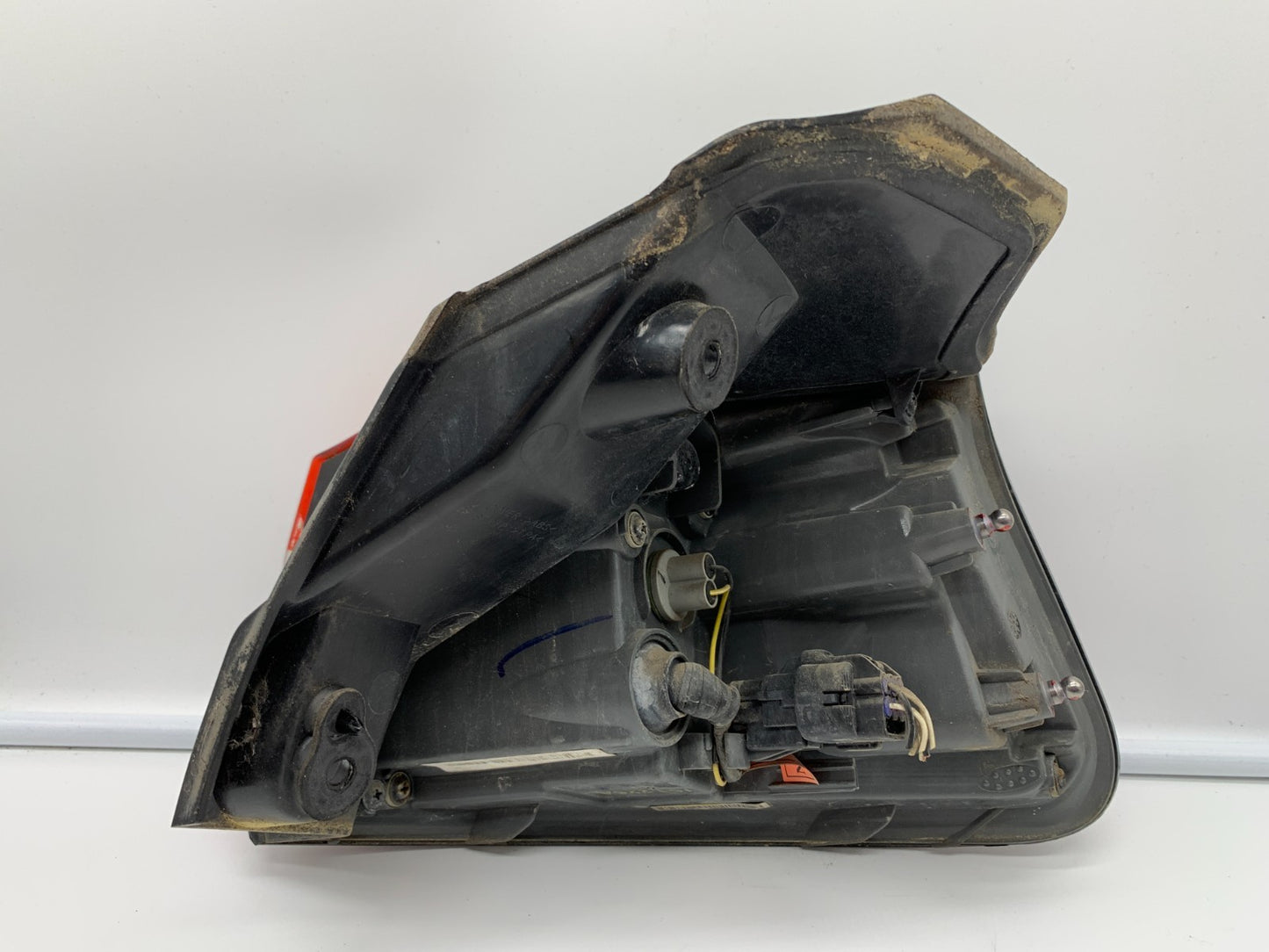 2014-2018 Jeep Cherokee Driver Side Tail Light Taillight OEM C03B48003