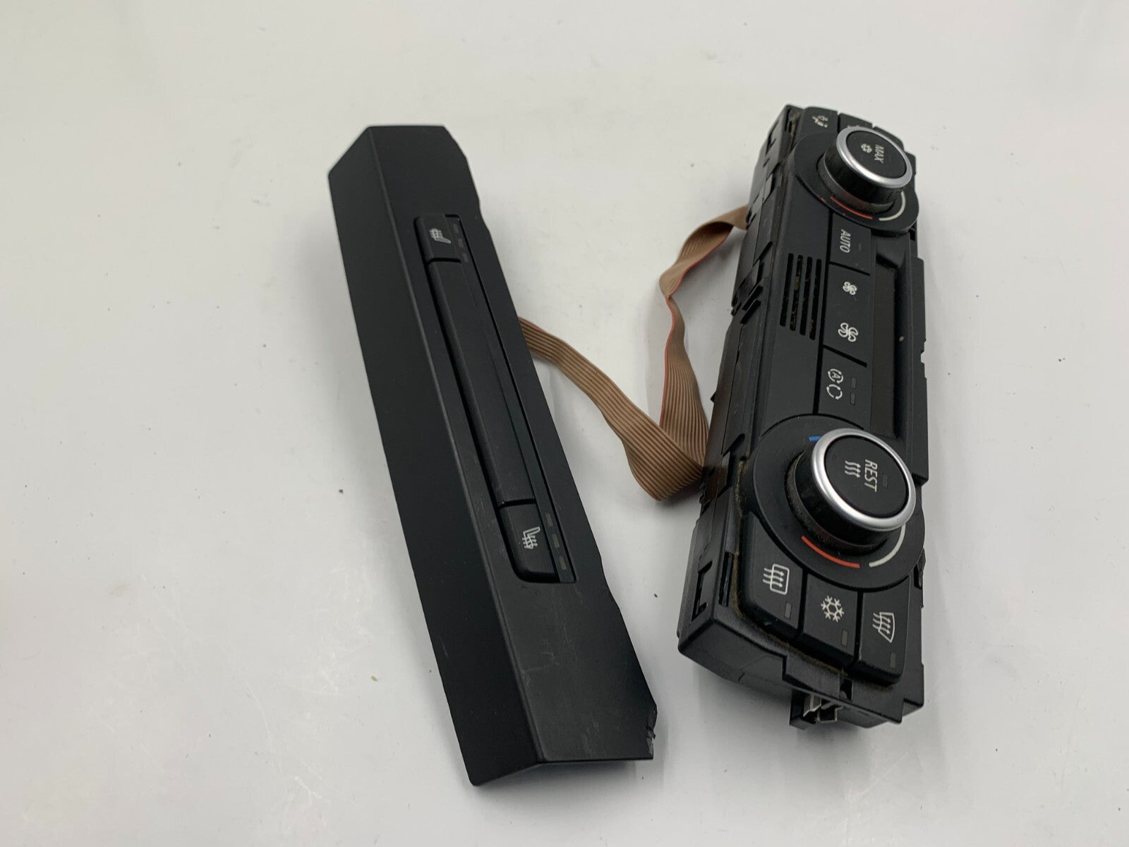 2007-2009 BMW 328i AC Heater Climate Control Unit OEM E03B58008