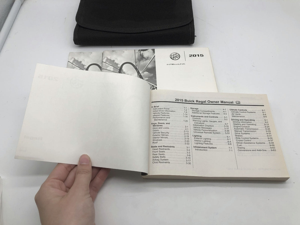2015 Buick Regal Owners Manual Set with Case OEM R01B20015