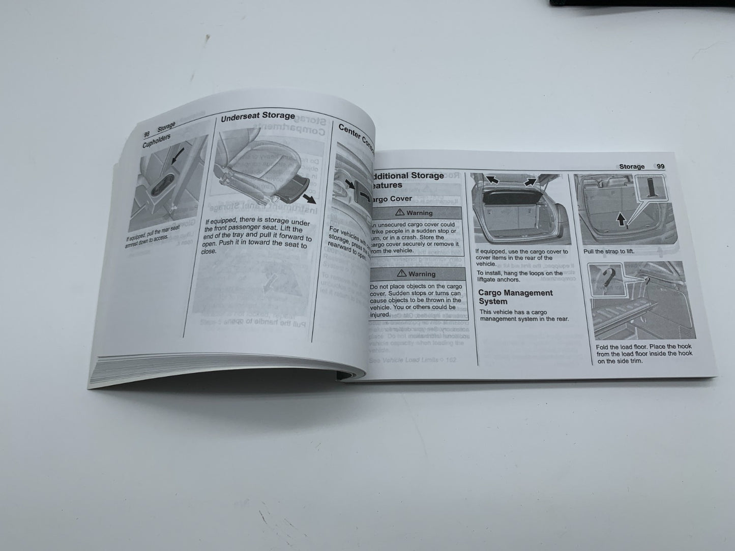2018 Buick Encore Owners Manual with Case OEM C04B59020