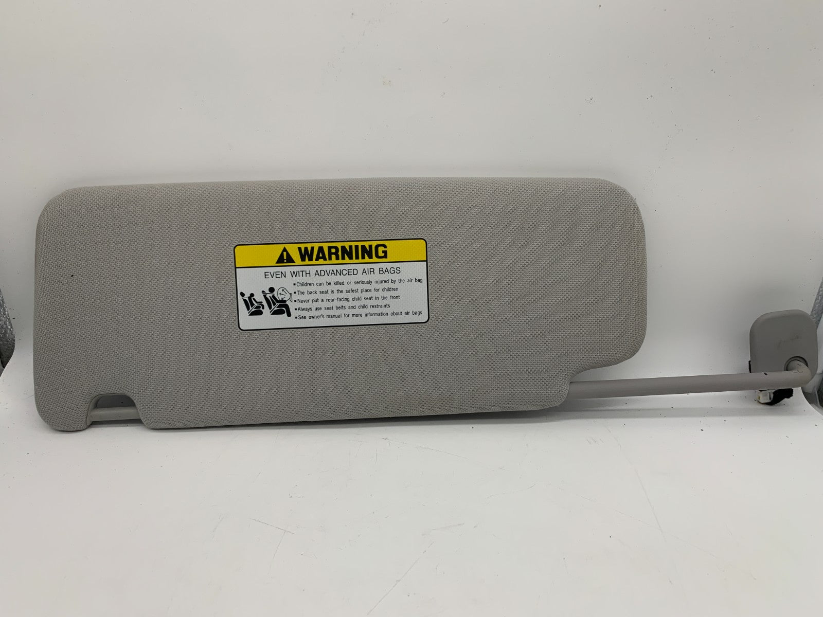 2015-2019 Hyundai Sonata Passenger Sun Visor Gray Illuminated OEM A01B03015