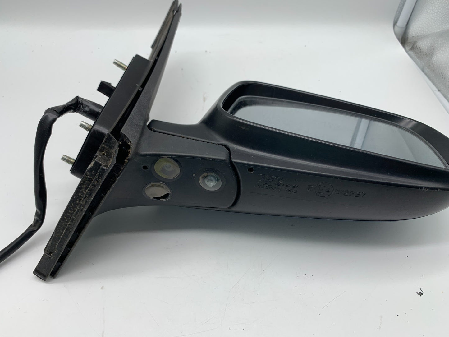 2004-2009 Toyota Prius Passenger Side View Power Door Mirror OEM C02B05003