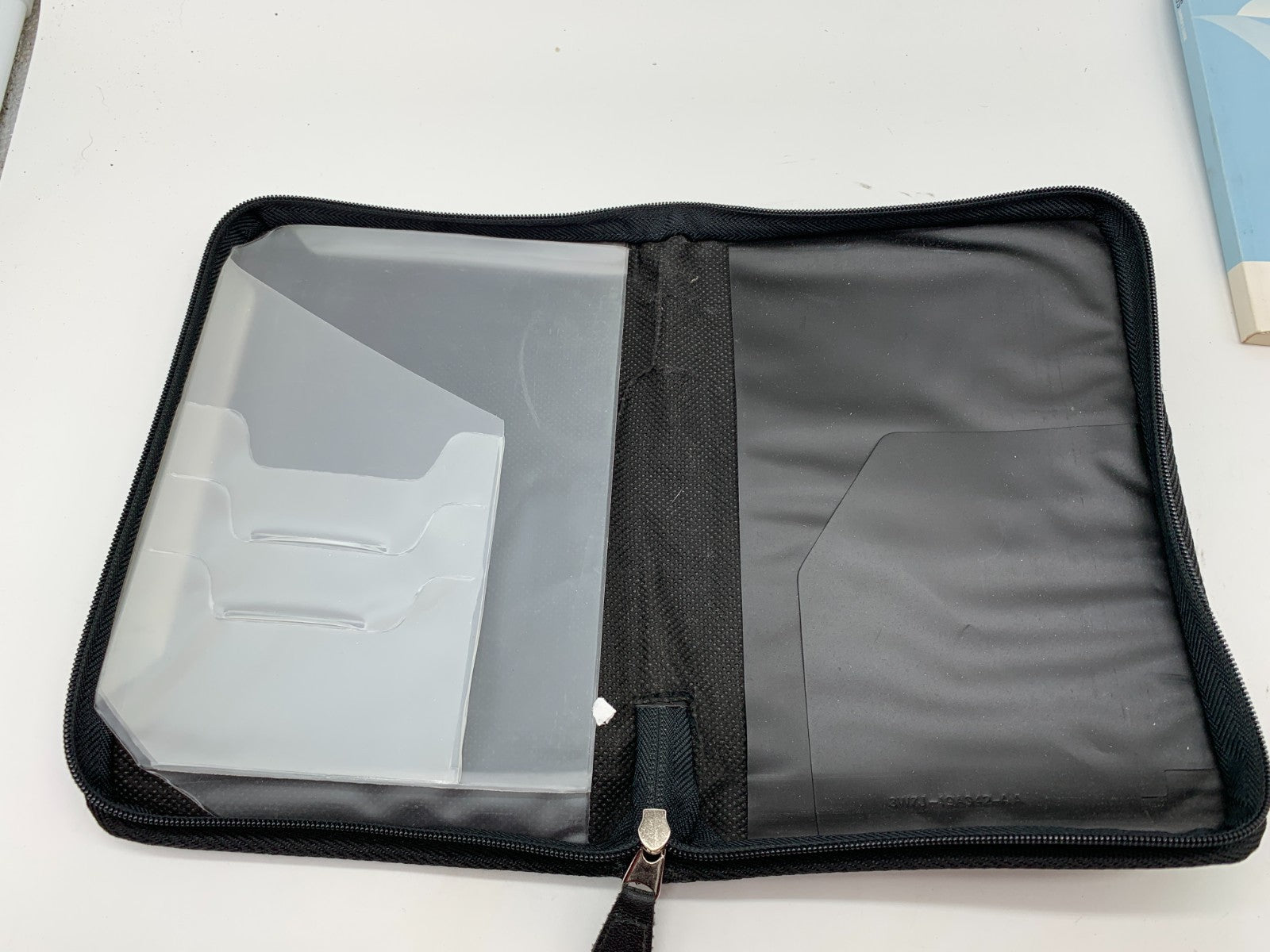 2010 Ford Focus Owners Manual Set with Case OEM D03B28012