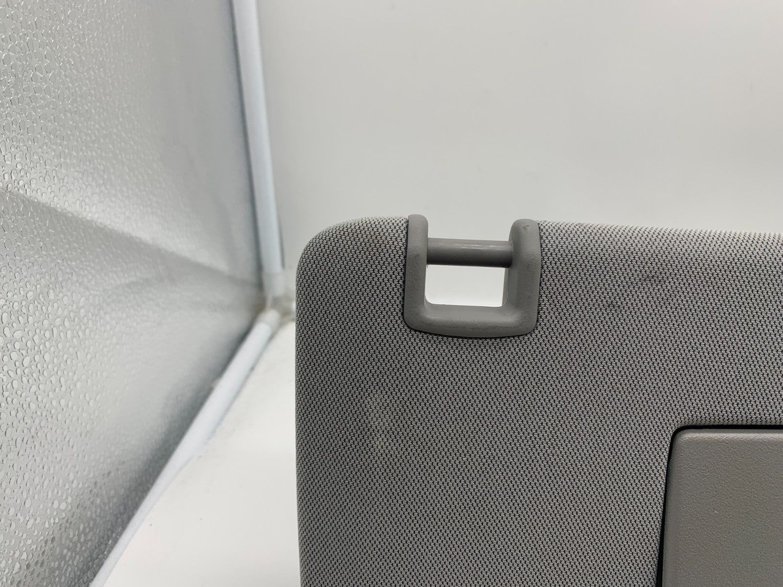 2017-2022 Chevrolet Trax Passenger Sun Visor Gray OEM A03B16003