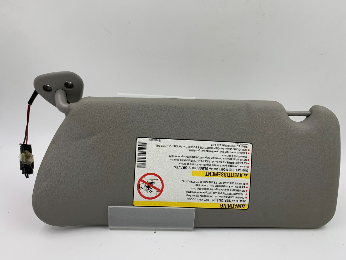 2004-2009 Cadillac SRX Passenger Sun Visor Illuminated Gray OEM D04B33090