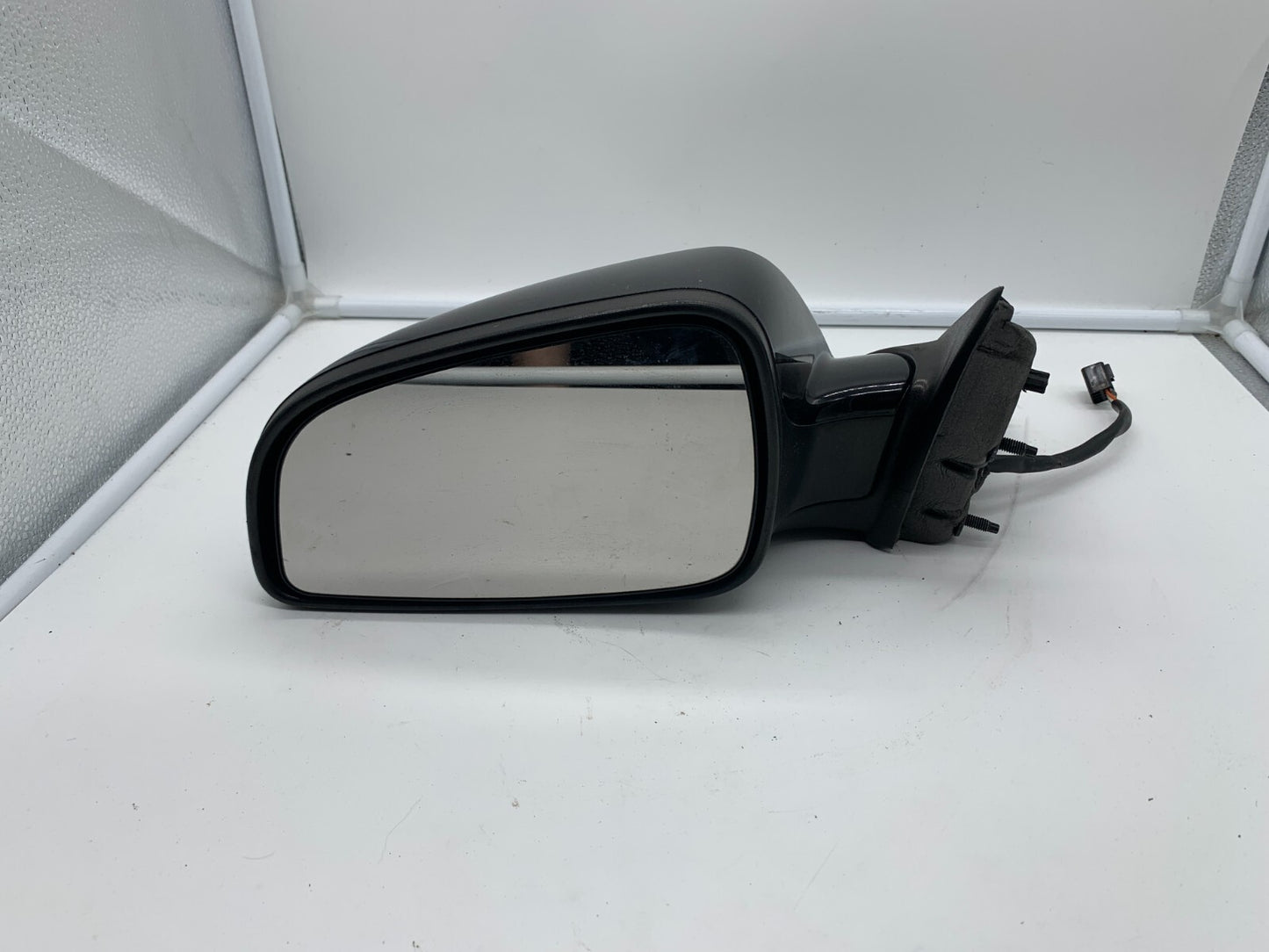 2007-2009 Saturn Aura Driver Side View Power Door Mirror Black OEM C03B03041