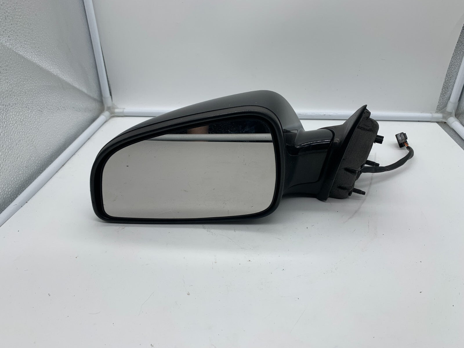 2007-2009 Saturn Aura Driver Side View Power Door Mirror Black OEM C03B03041