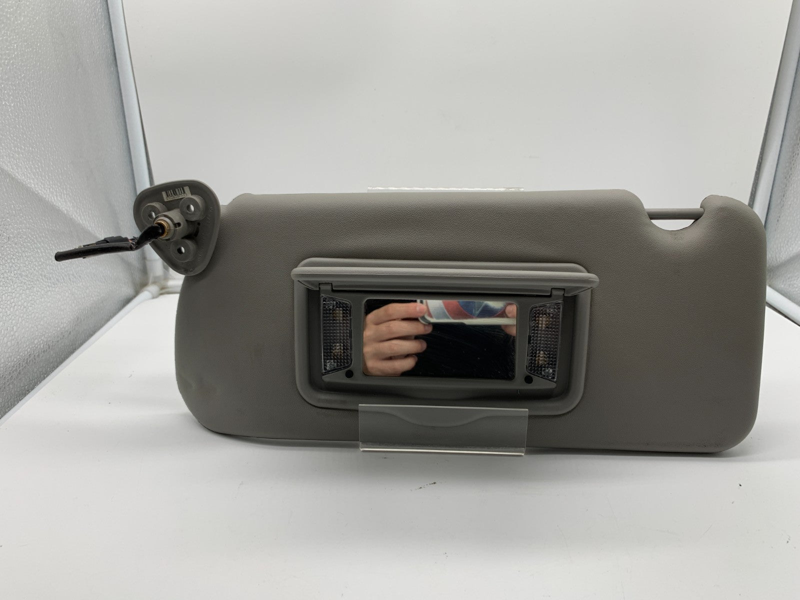 2003-2007 Cadillac CTS Driver Sun Visor Gray Illuminated OEM C03B70014