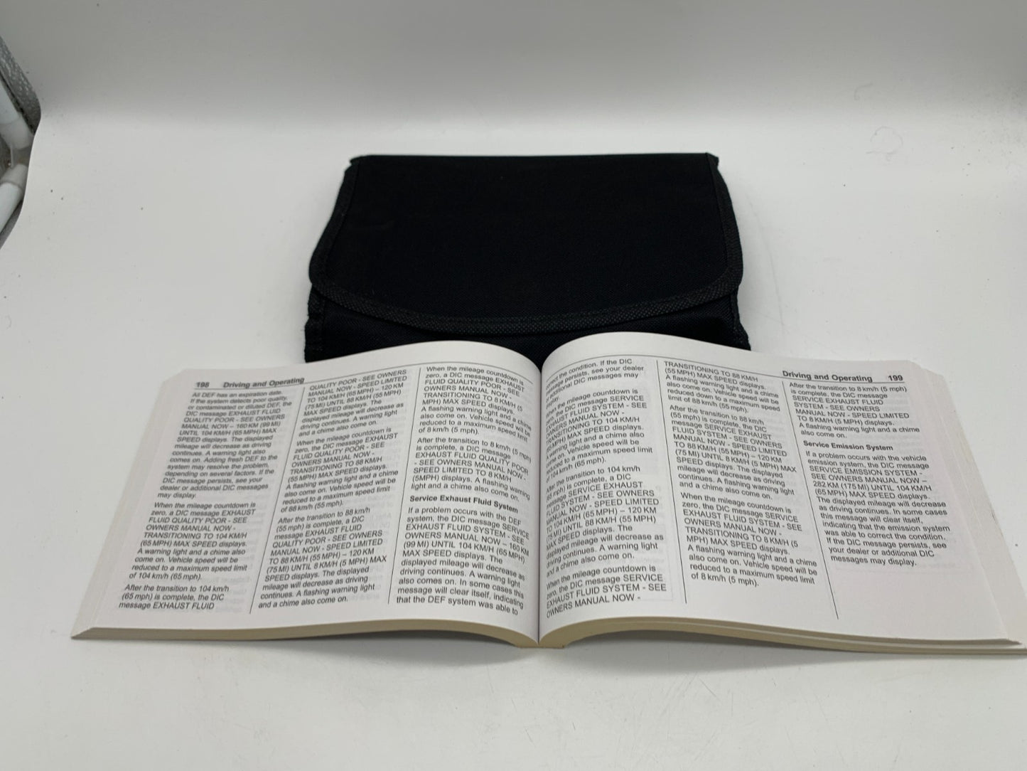 2020 Chevrolet Equinox Owners Manual Set with Case OEM B03B44002