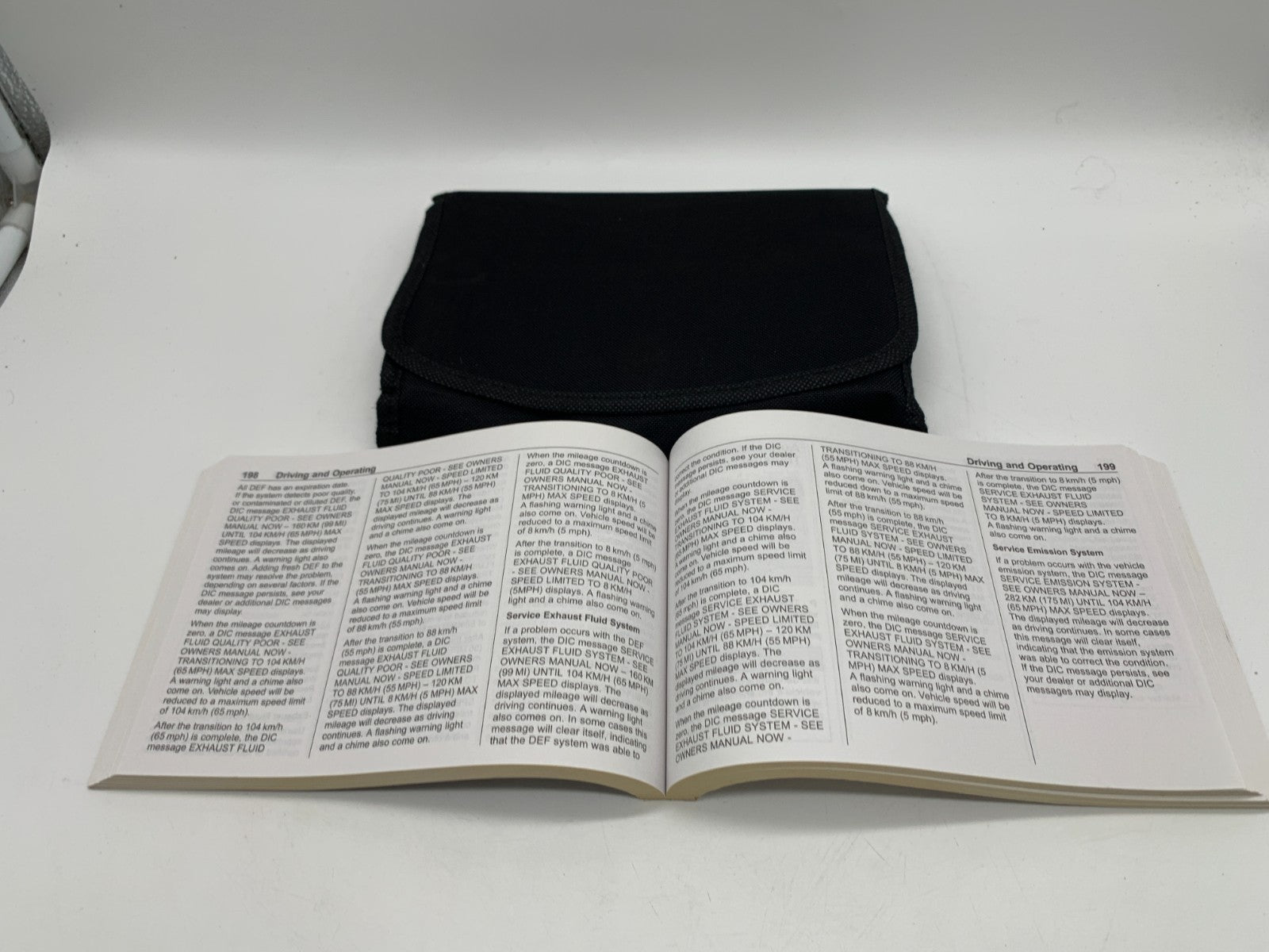 2020 Chevrolet Equinox Owners Manual Set with Case OEM B03B44002