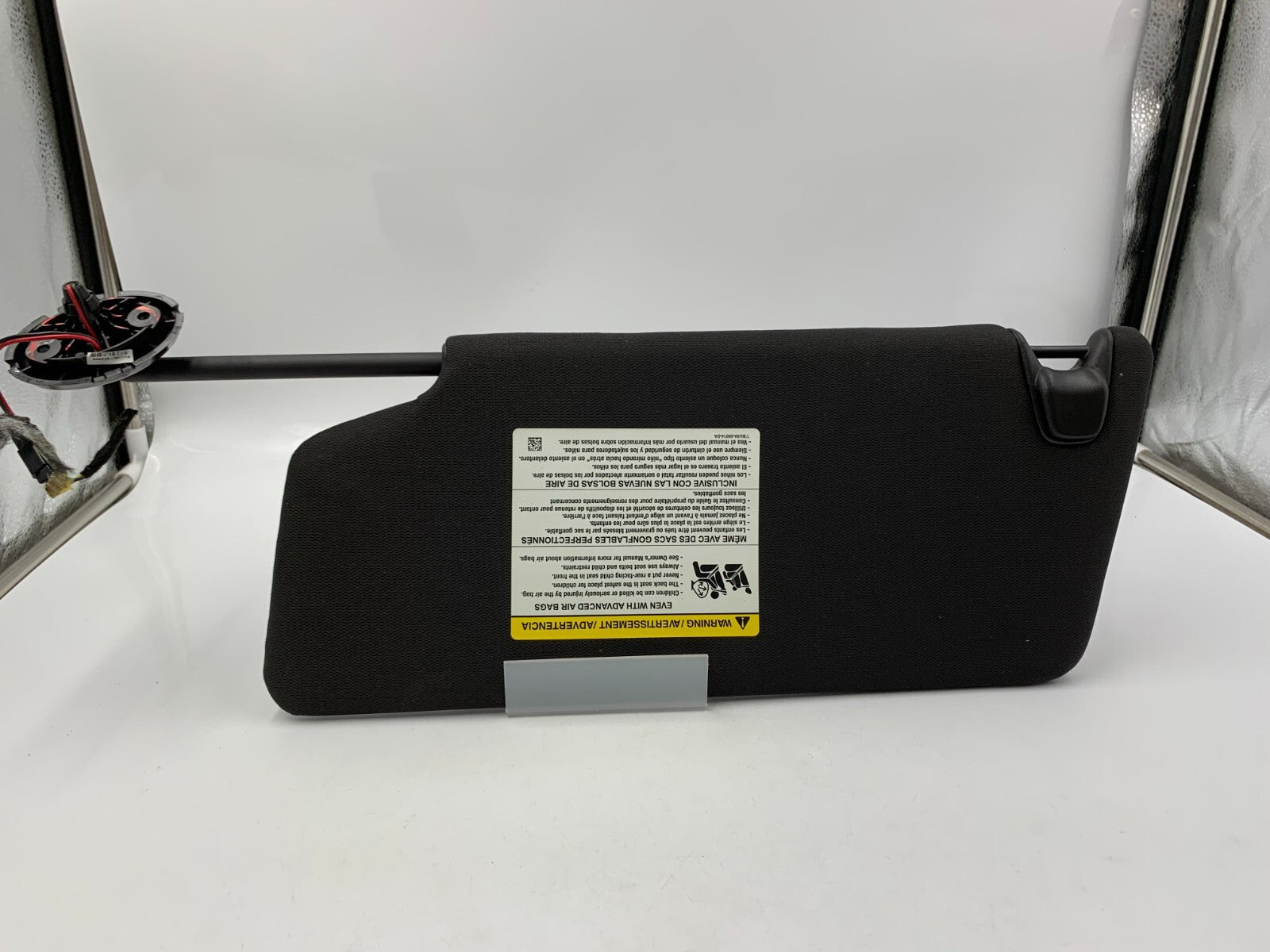 2011-2015 Ford Explorer Passenger Sun Visor Illuminated Black OEM E01B57004