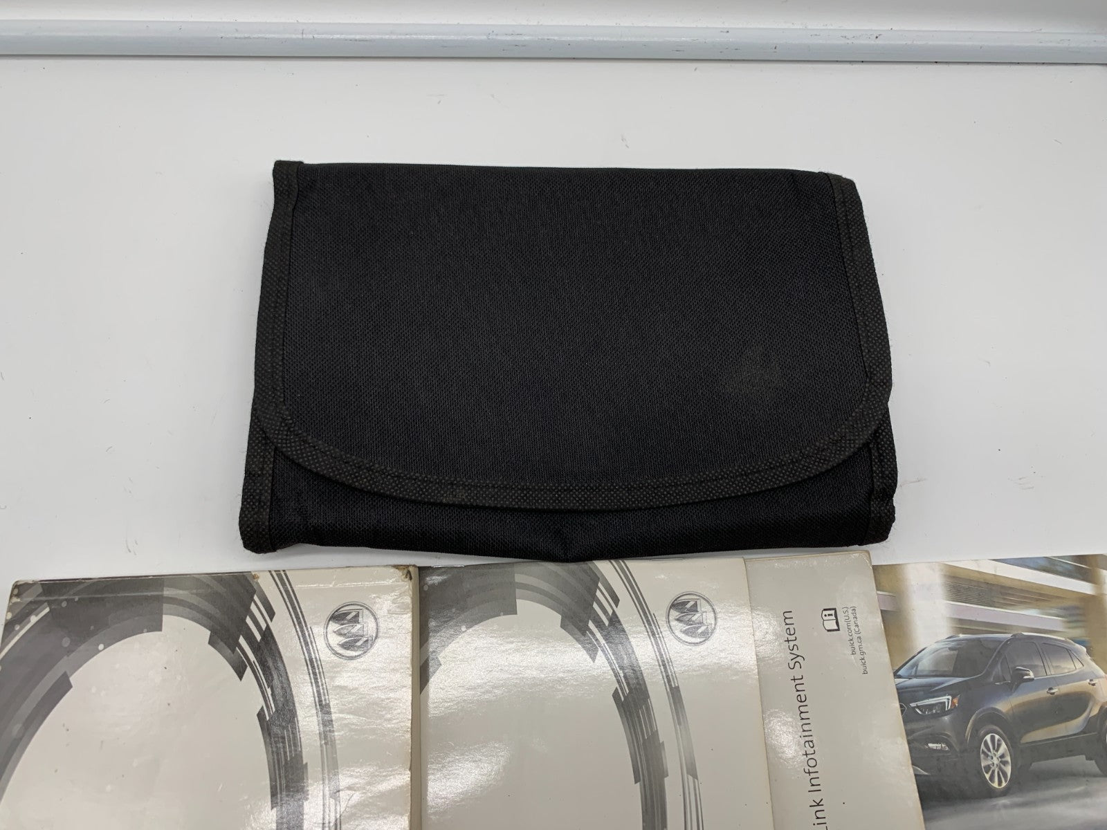 2017 Buick Encore Owners Manual Set OEM B04B25014