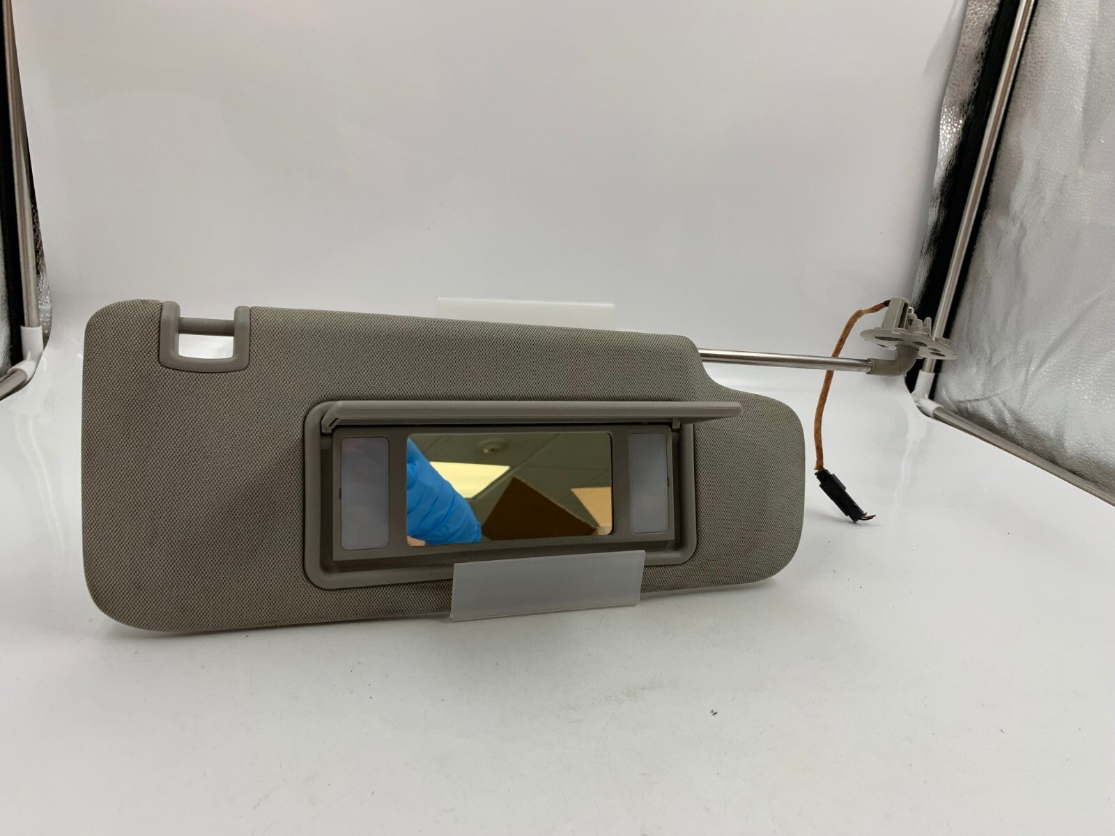 2013-2016 Chevrolet Malibu Passenger Sunvisor Gray Illuminated OEM