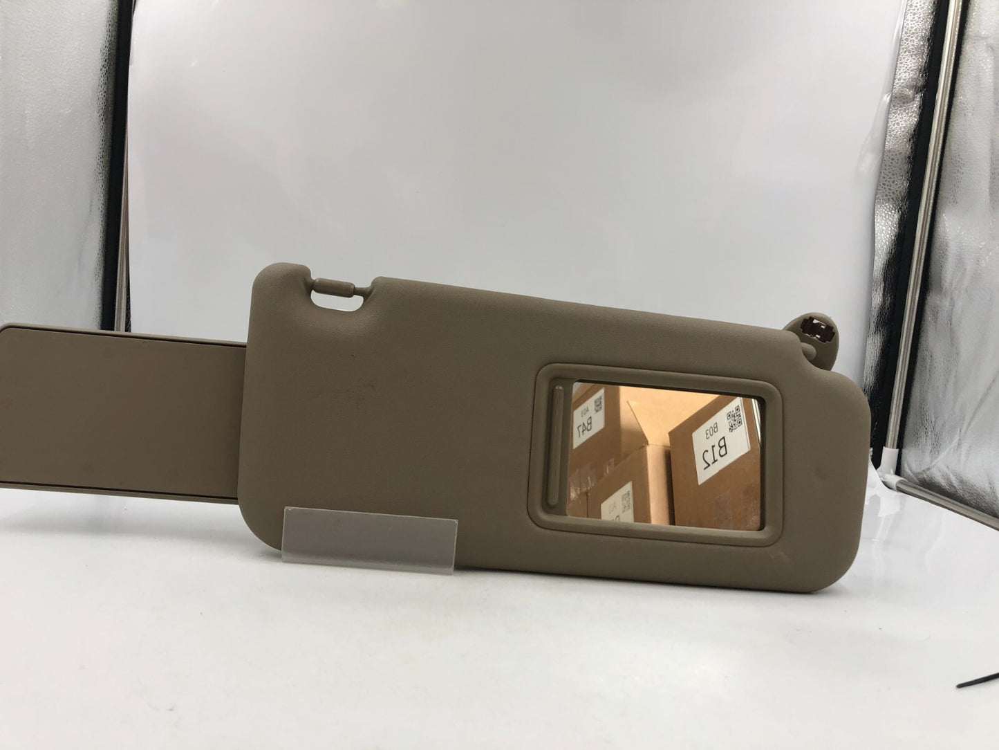 2010-2014 Toyota Rav4 Passenger Sun Visor Brown Illuminated OEM A01B53042