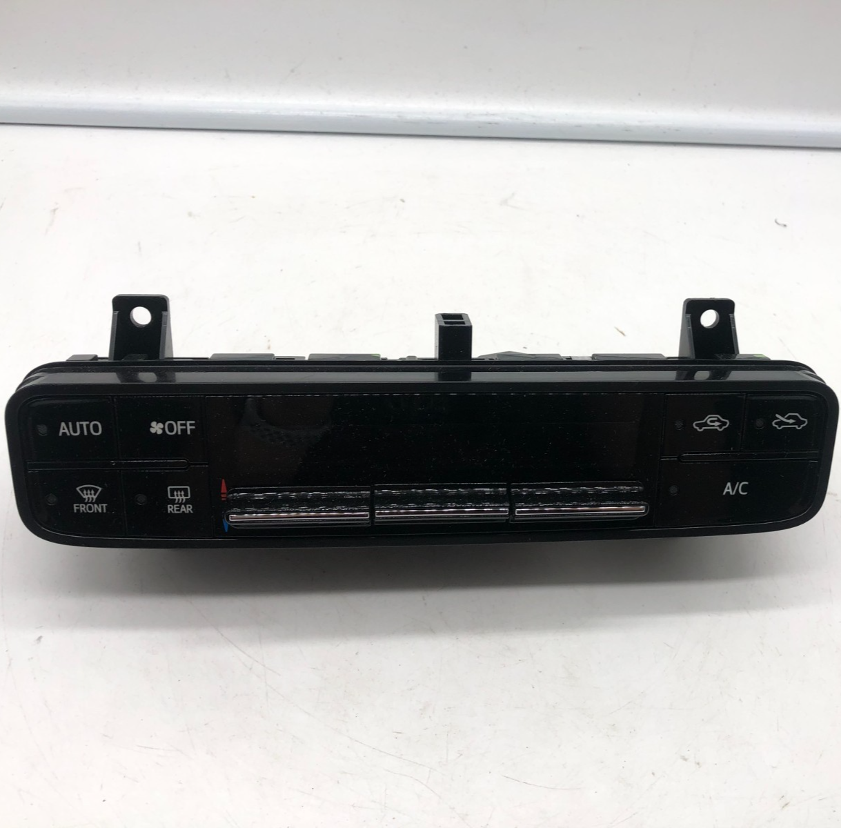 2017-2019 Toyota Corolla AC Heater Climate Control Unit OEM A01B04007