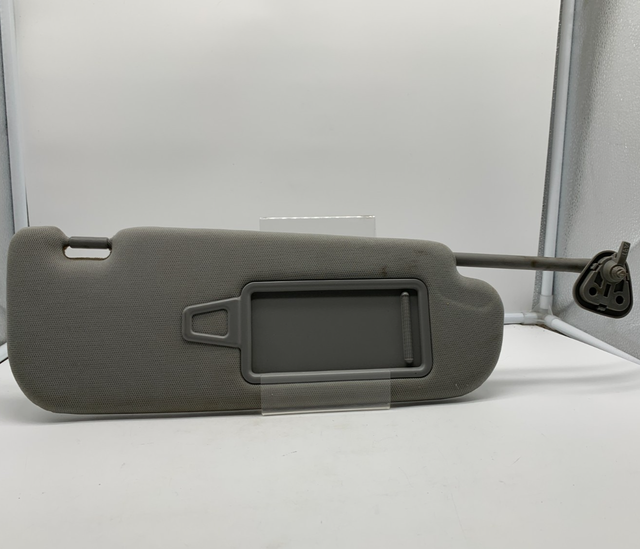 2011-2016 Kia Optima Passenger Sun Visor Gray Illuminated OEM C04B62023