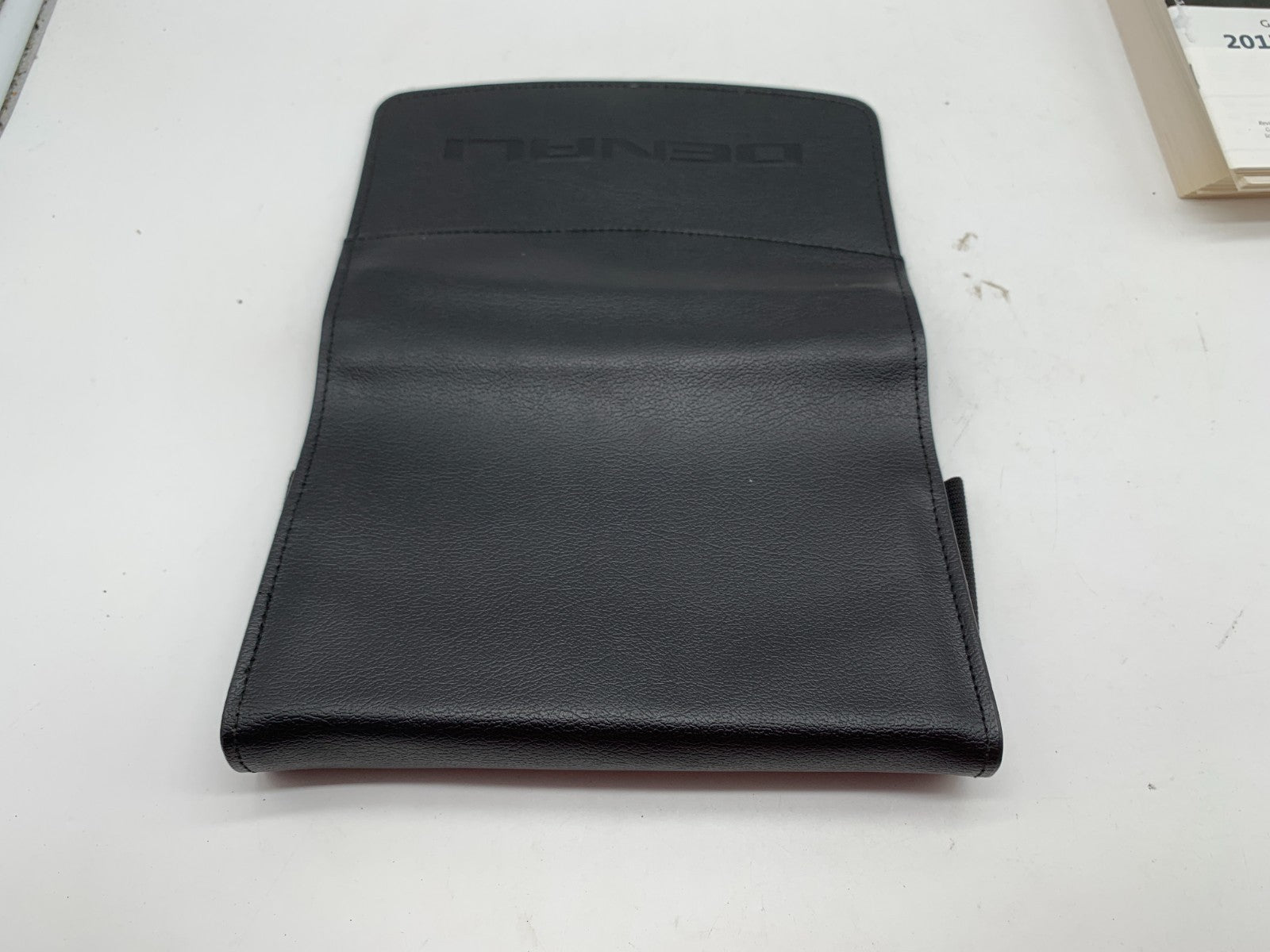 2017 GMC Sierra Owners Manual Set with Case OEM D03B68014