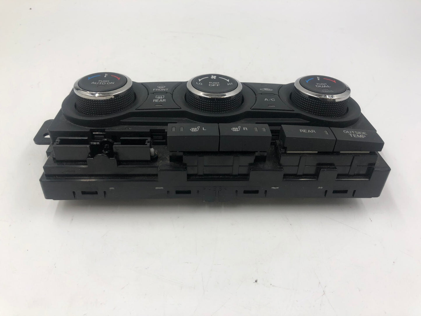 2010-2015 Mazda CX-9 AC Heater Climate Control Unit OEM E02B25008