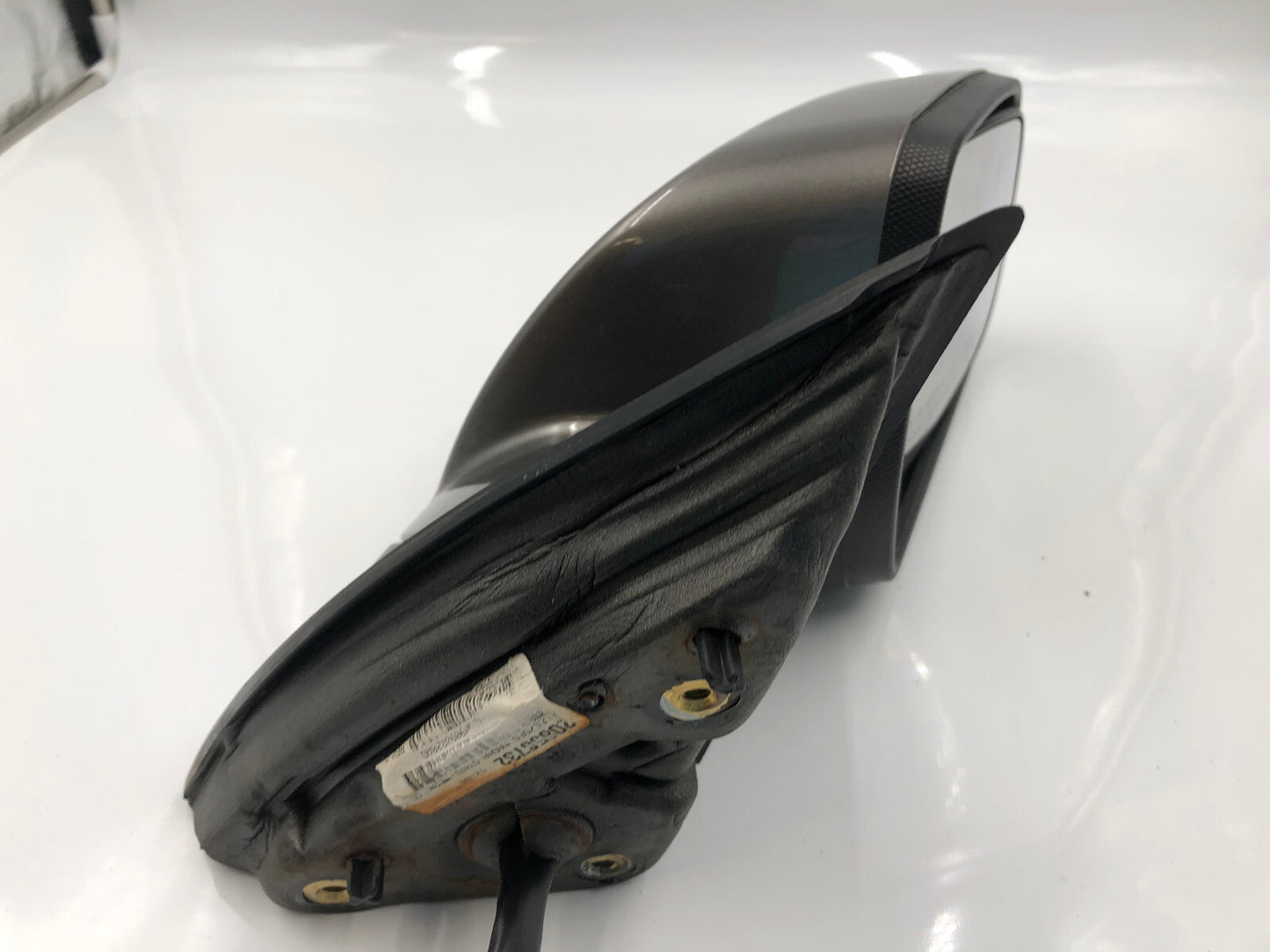2010-2011 Chevrolet Equinox Passenger Side Power Door Mirror Gray OEM C03B26027