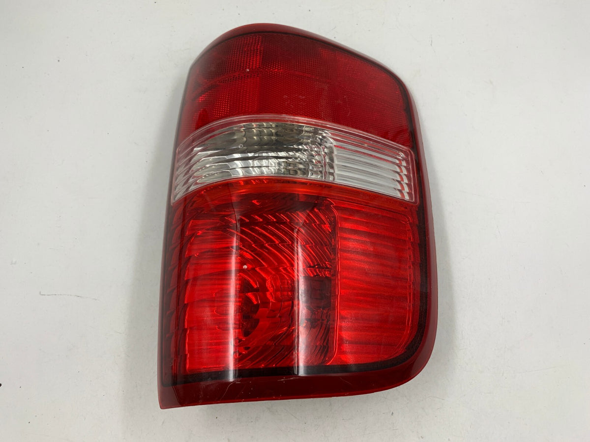 2004-2008 Ford F150 Passenger Side Tail Light Taillight OEM C01B27005