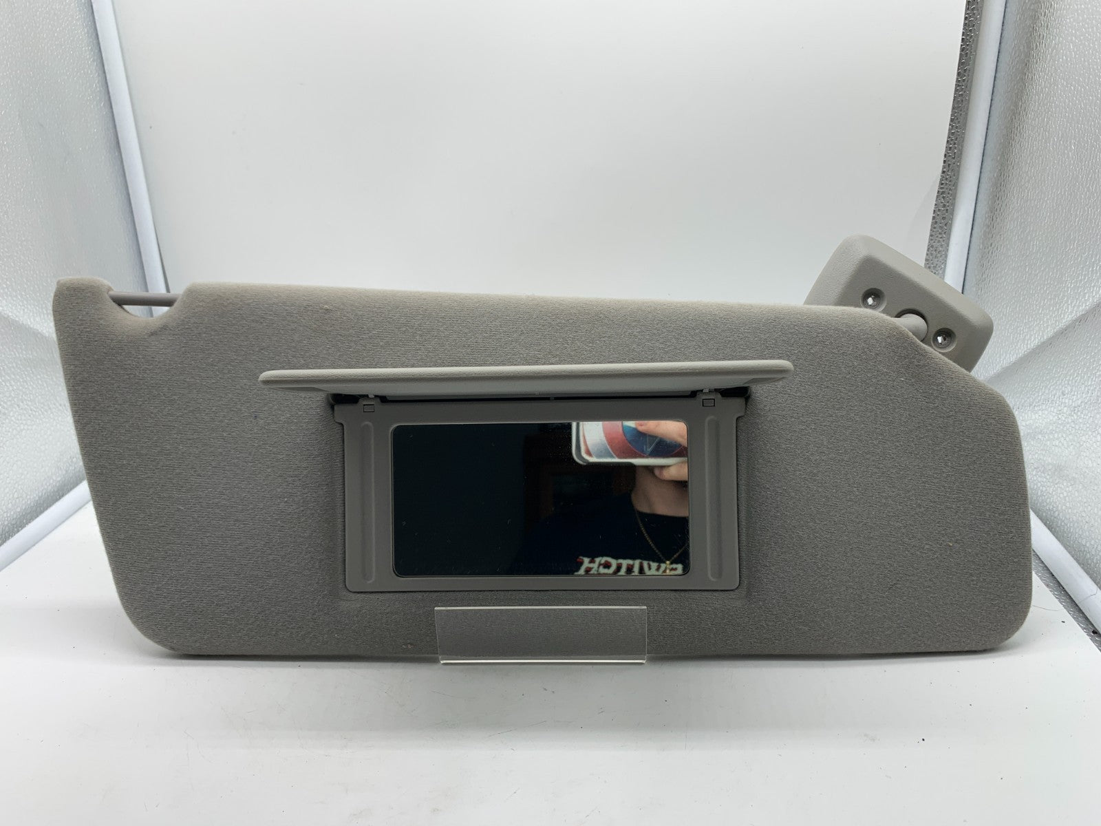 2004-2008 Ford F-150 Passenger Sun Visor Gray OEM A02B44041