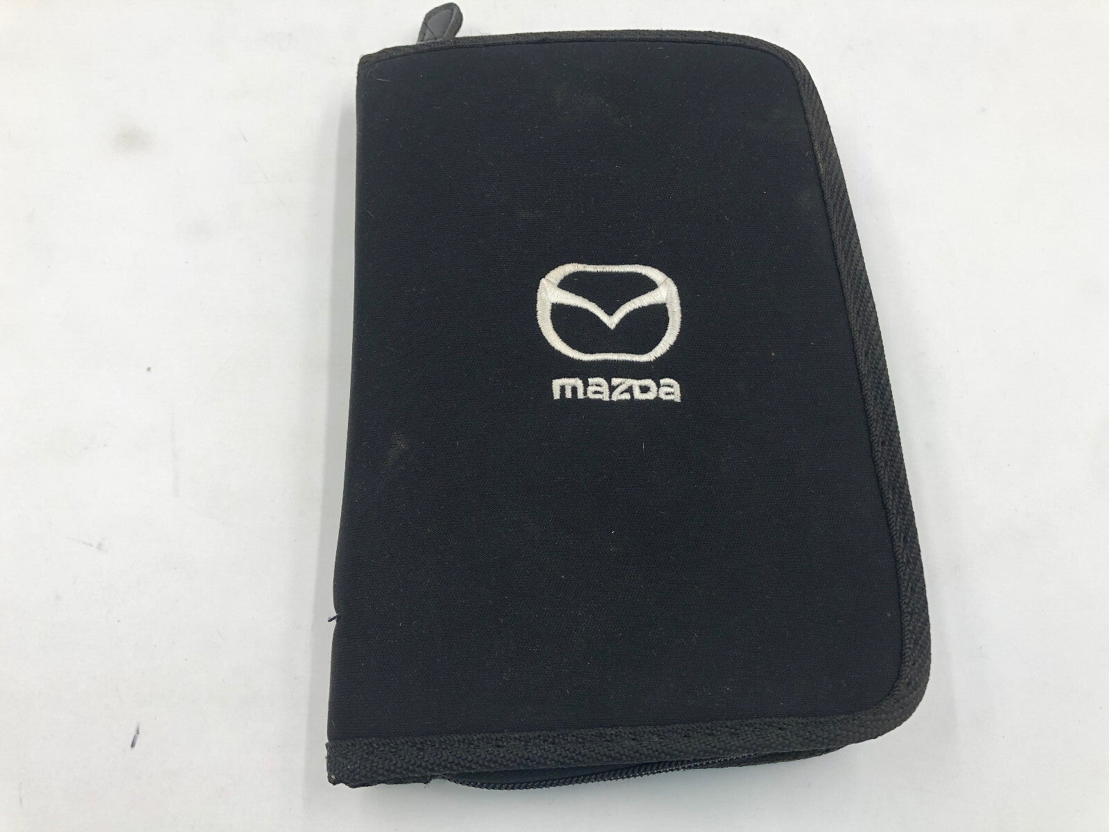 2006 Mazda Tribute Owners Manual Set with Case OEM A01B22017