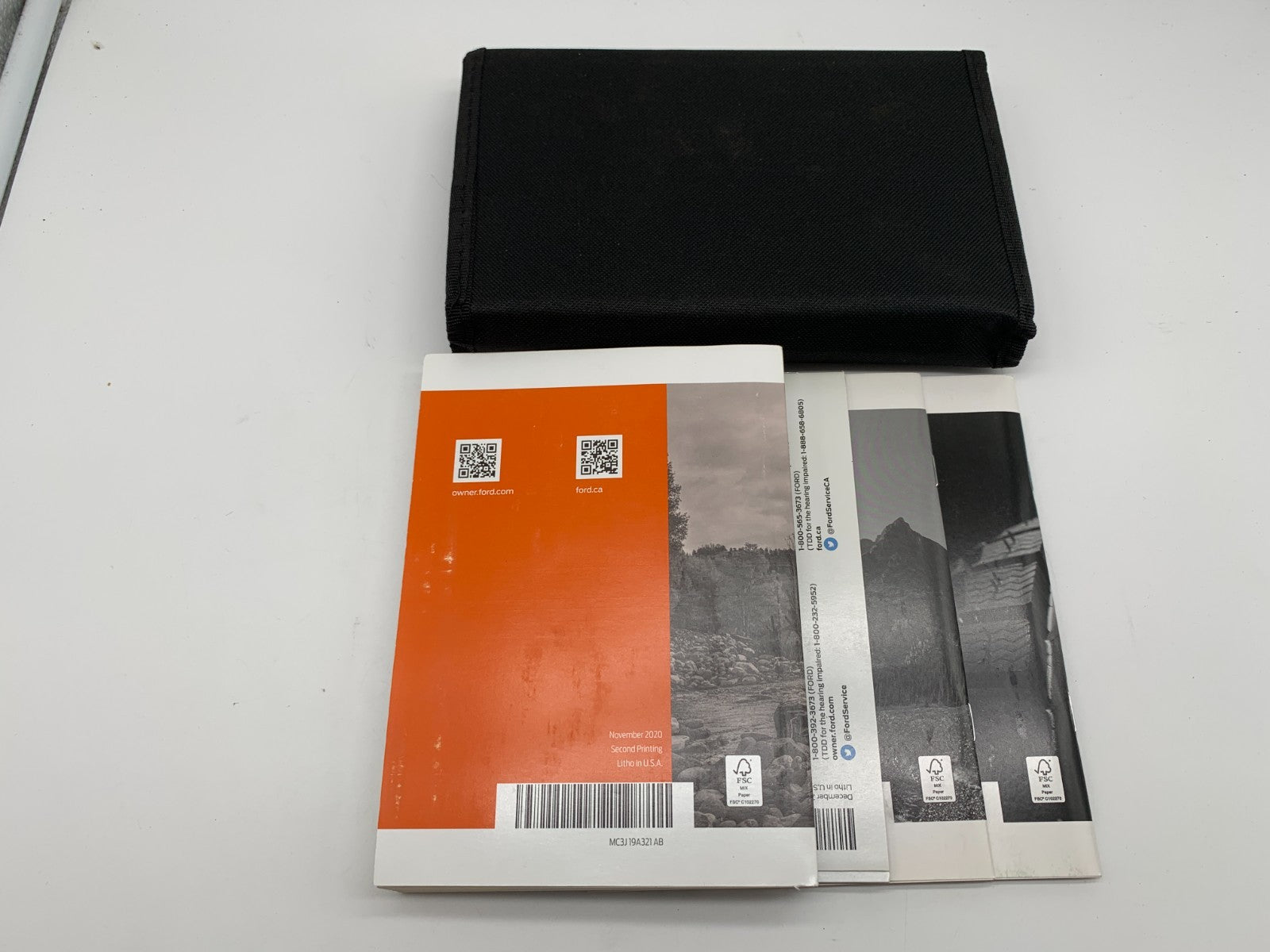 2021 Ford Super Duty Owners Manual Set with Case OEM E04B35010