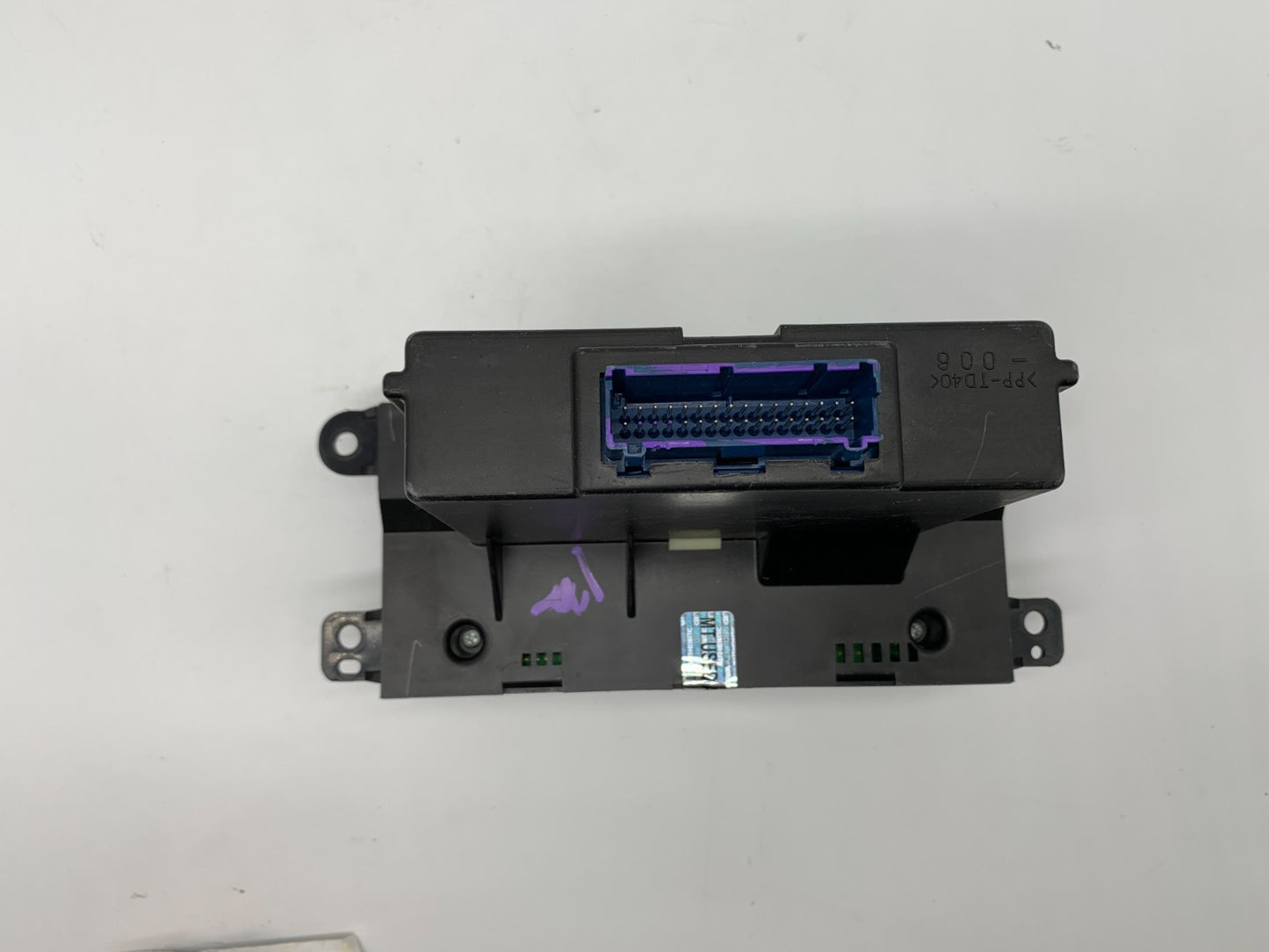 2005-2006 Cadillac SRX AC Heater Climate Control Unit OEM C04B20022